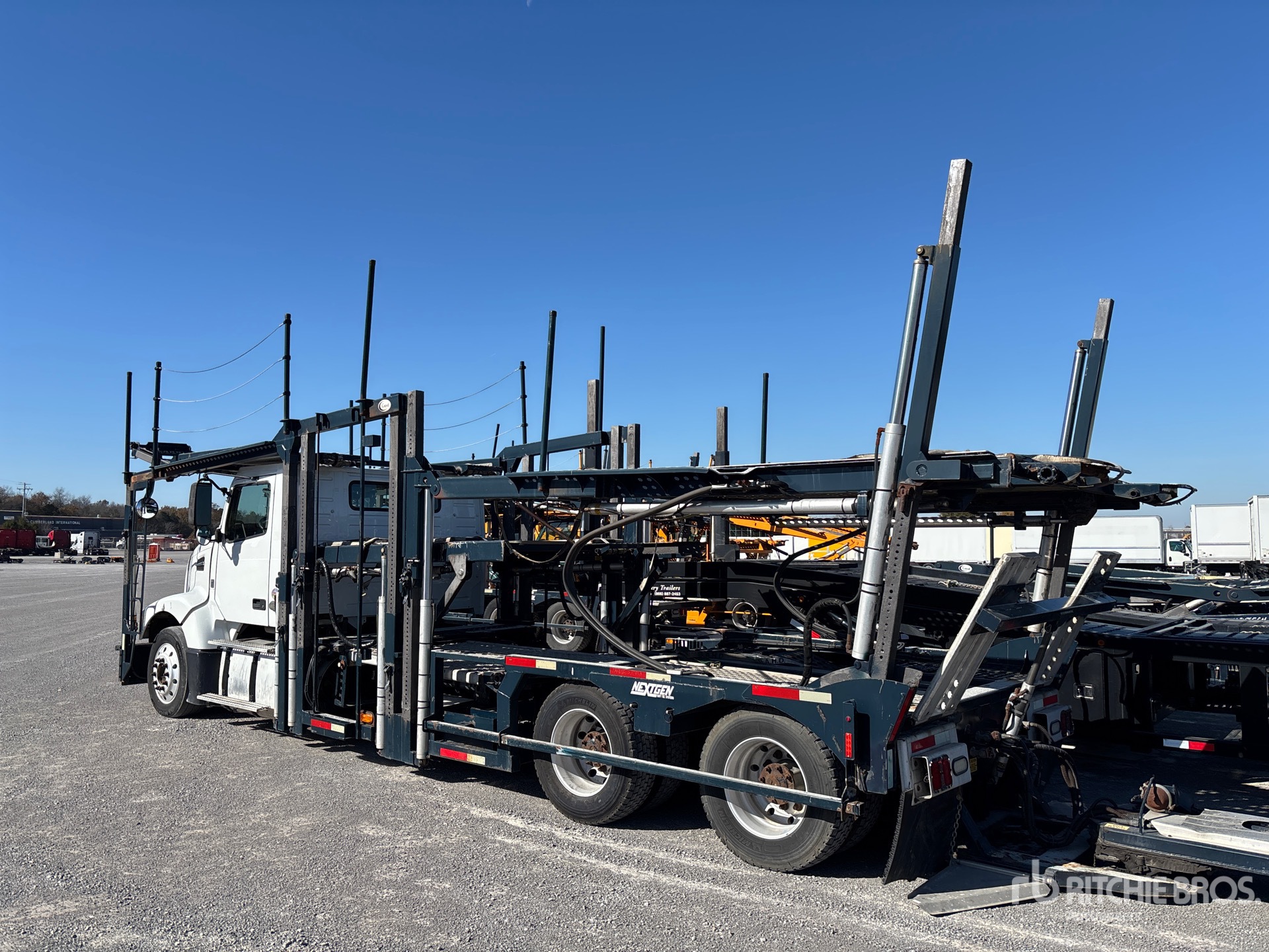 Aspect général with Image, coin arrière gauche