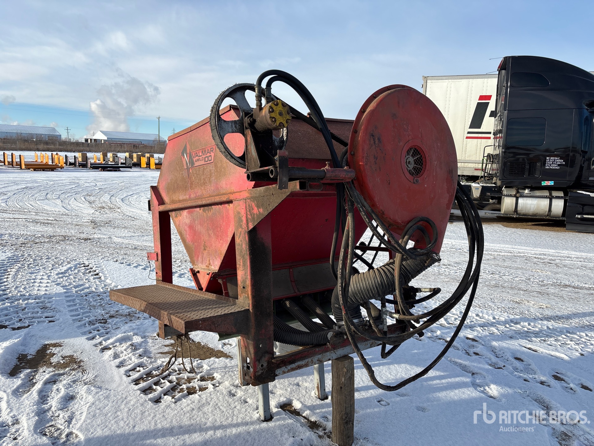 General Appearance with Image, coin avant droit