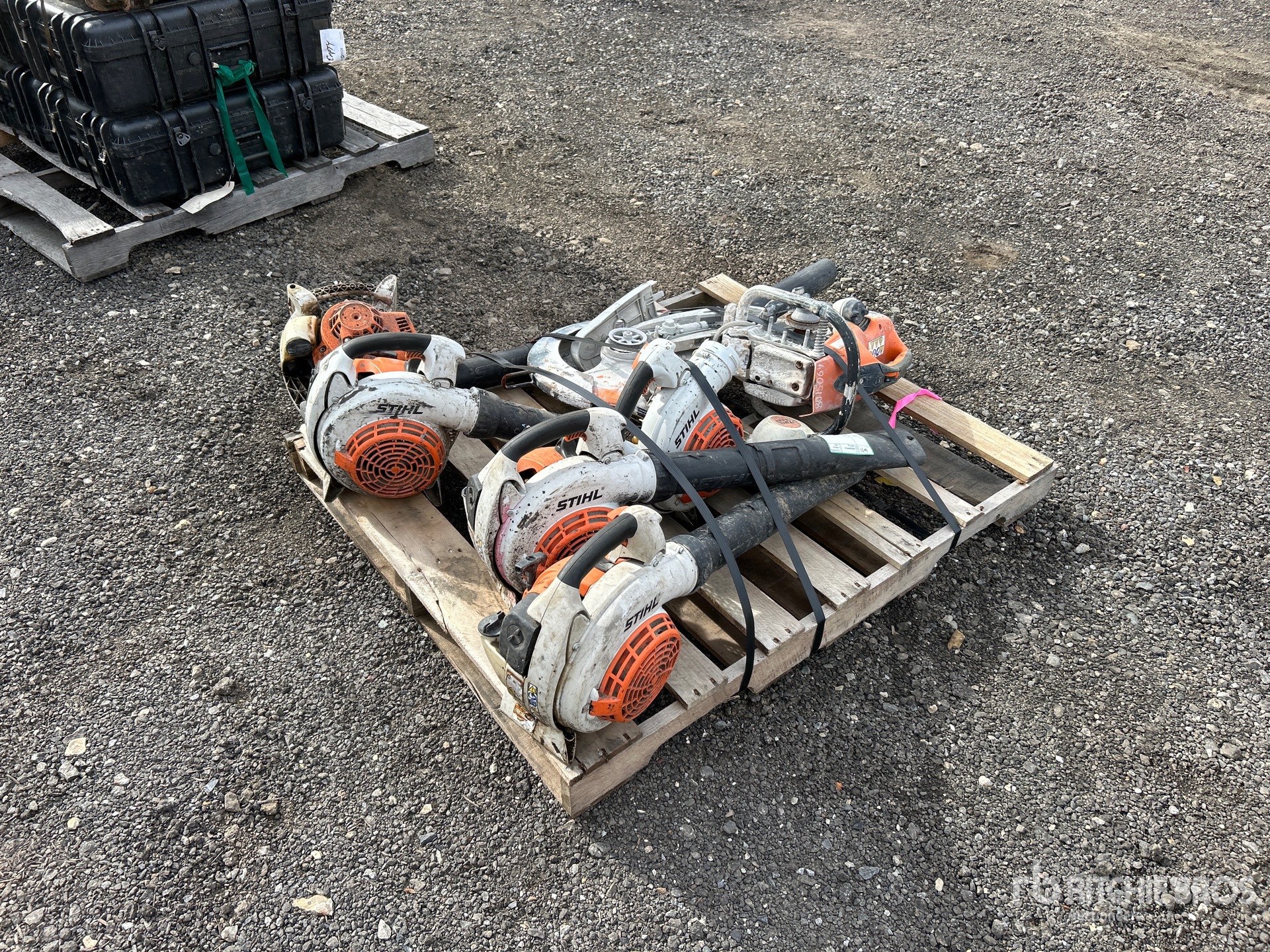 General Appearance with Bild, Ecke hinten rechts