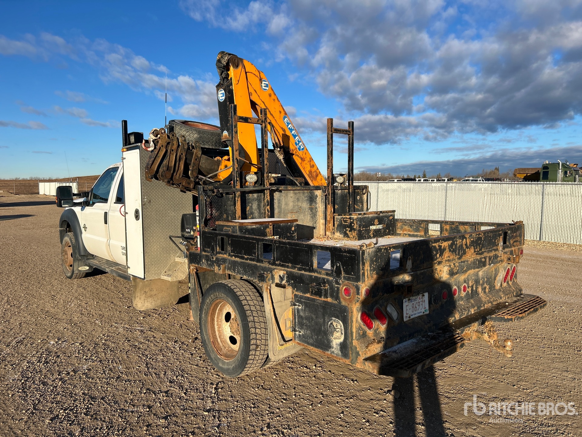 General Appearance with Bild, Ecke hinten links