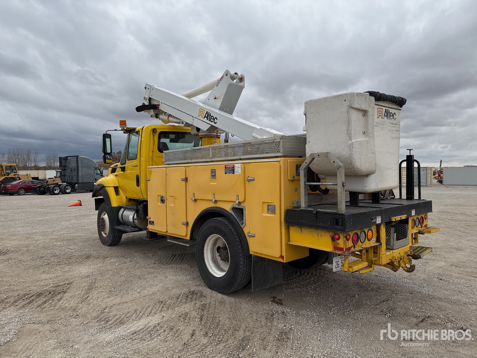 General Appearance with Imagen: esquina trasera izquierda