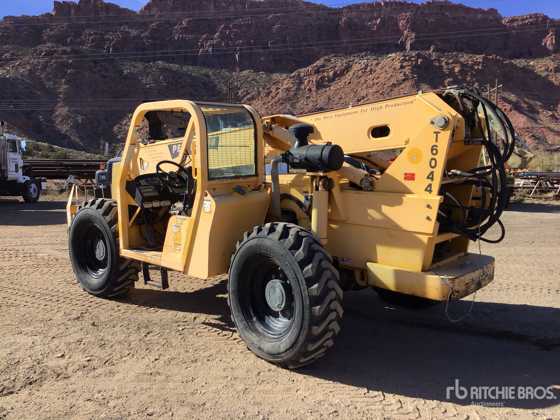 General Appearance with Imagen: esquina trasera izquierda