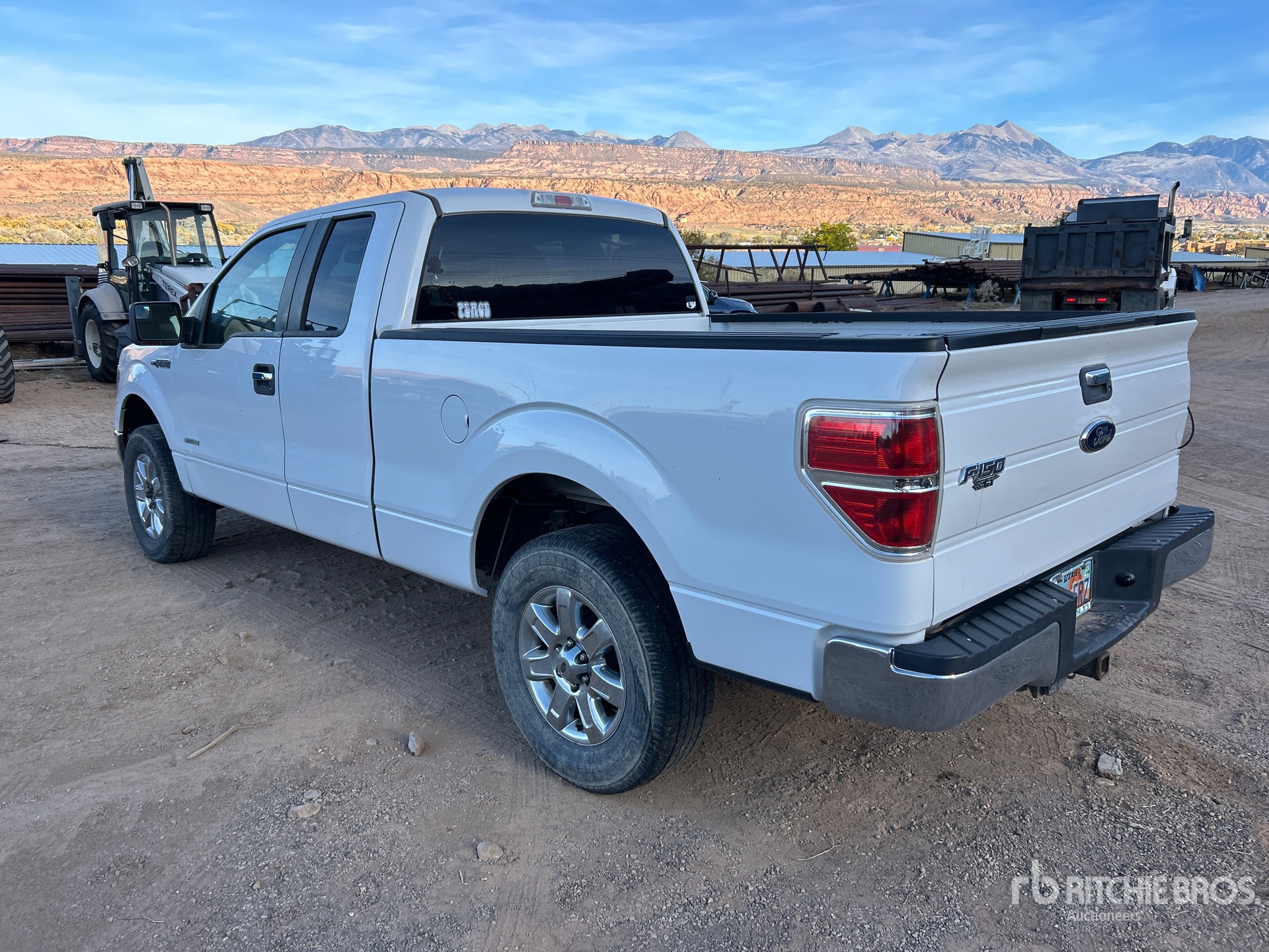 General Appearance with Bild, Ecke hinten links