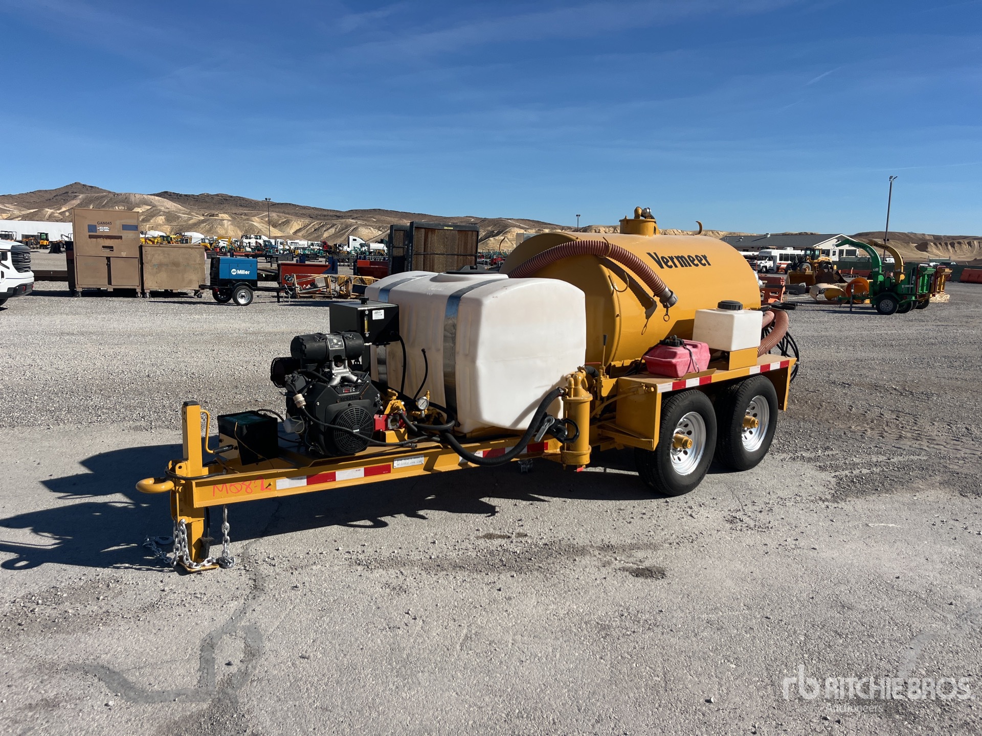 General Appearance with Bild, Ecke vorne links