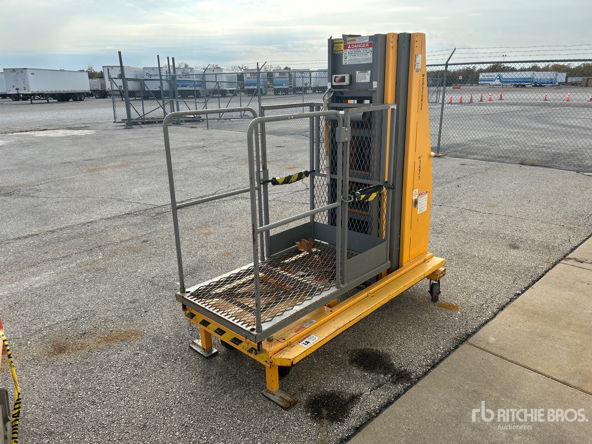 General Appearance with Picture, Left Front Corner