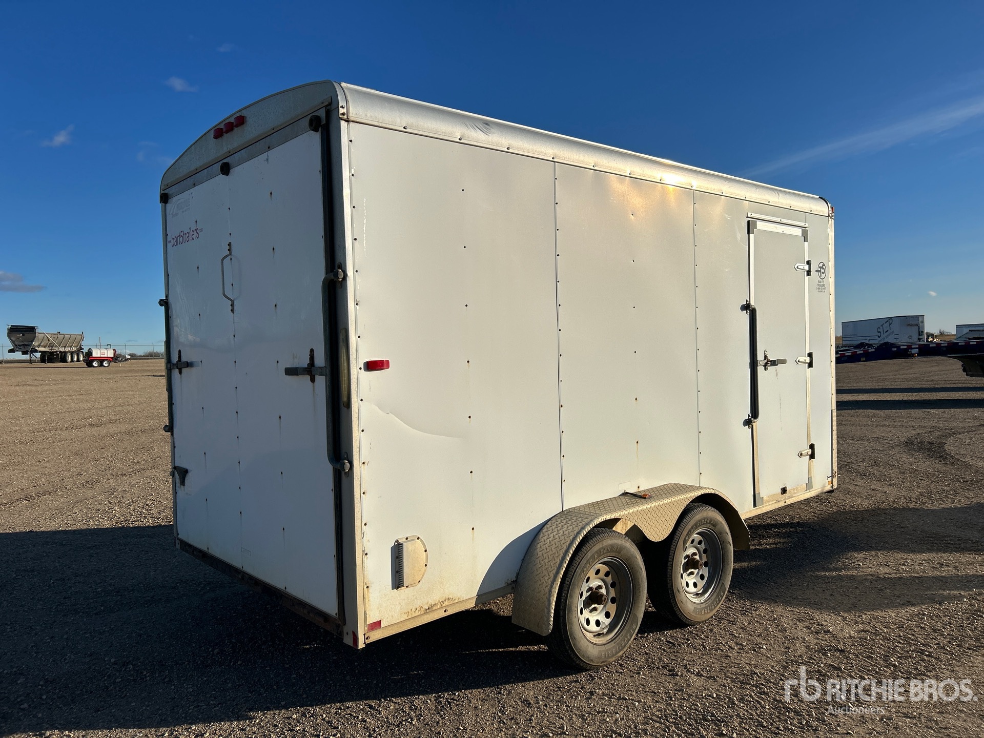 General Appearance with Bild, Ecke hinten rechts