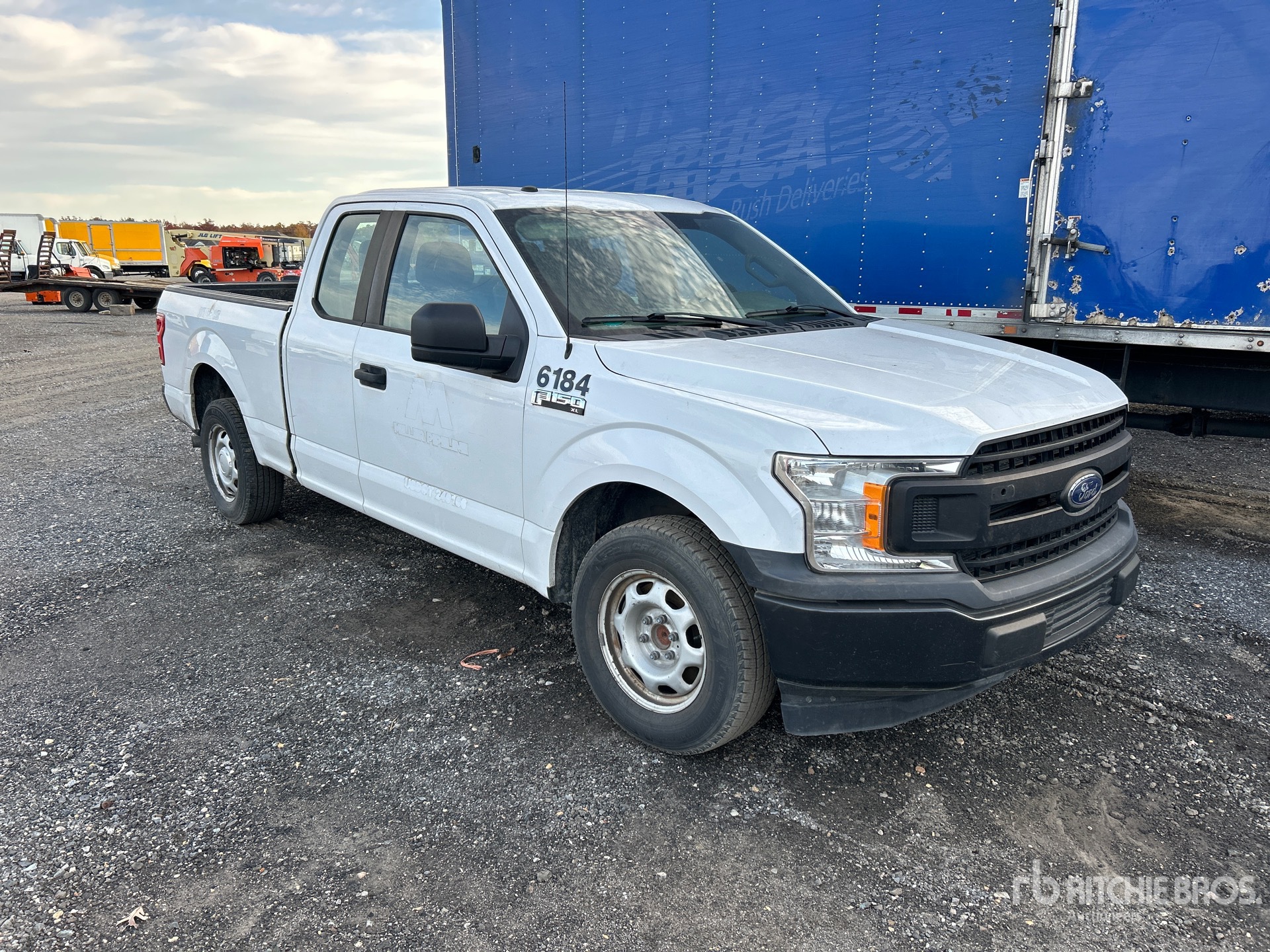 Aspect général with Image, coin avant droit