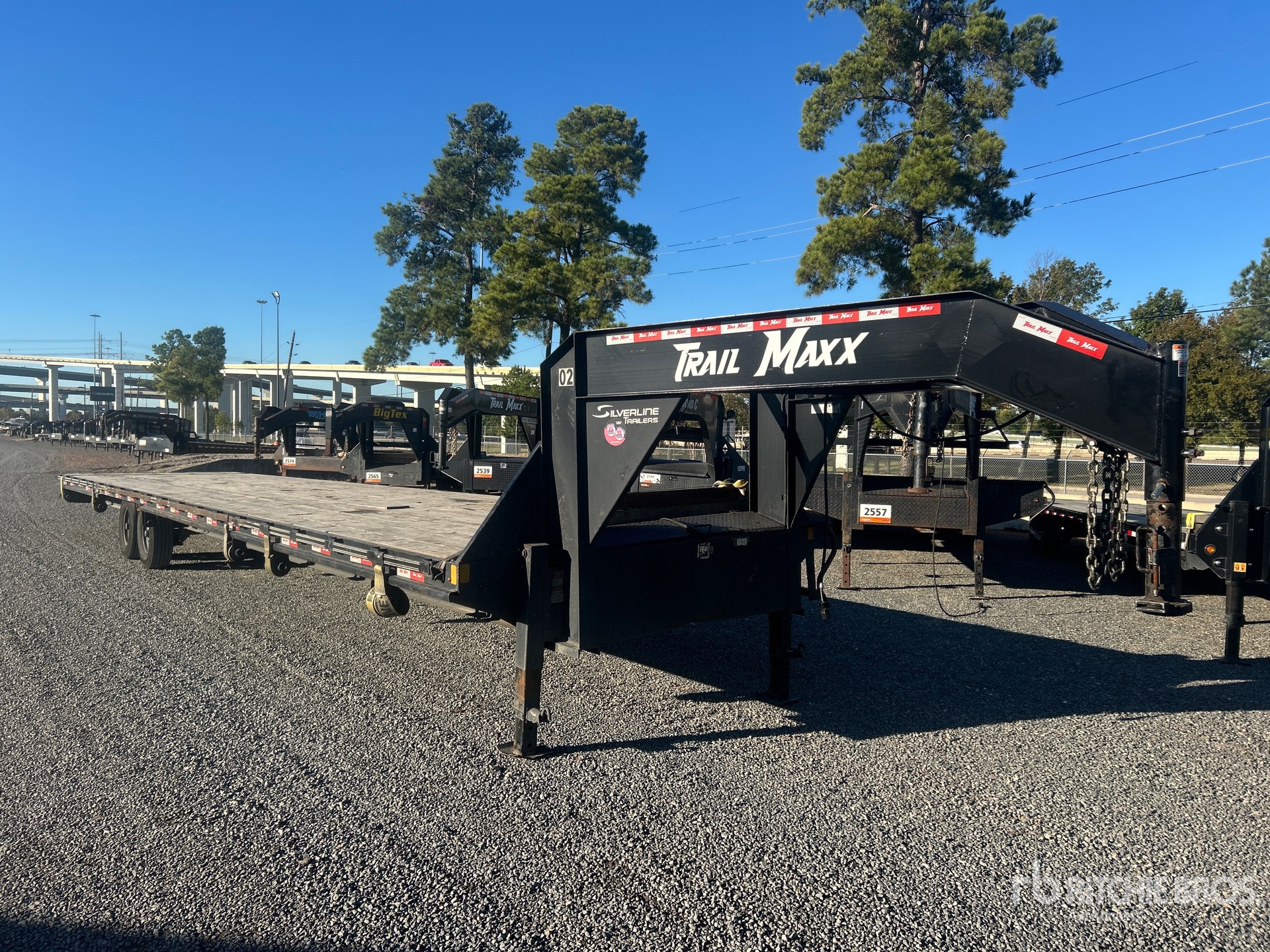 Aspect général with Image, coin avant droit