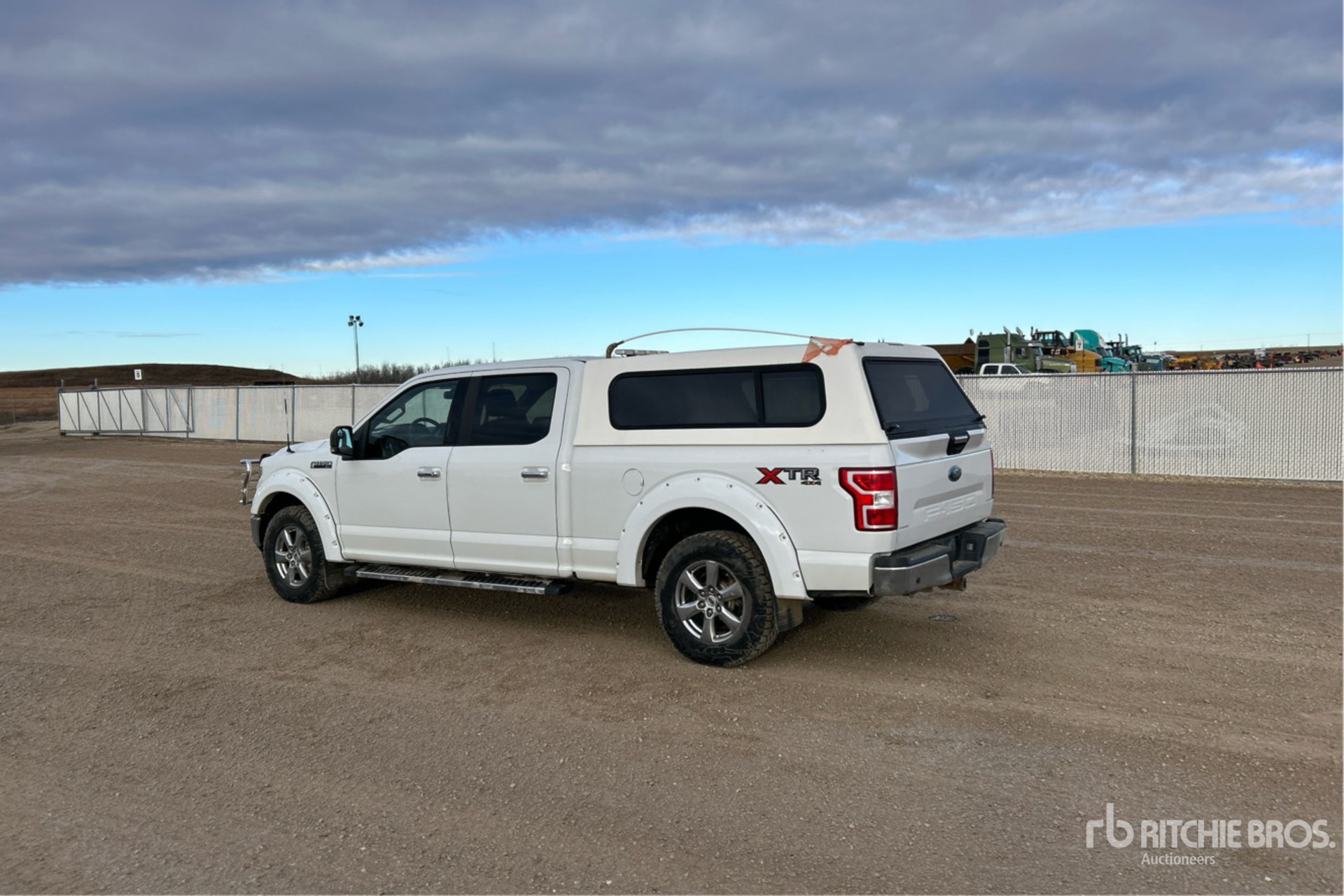 Aspect général with Image, coin arrière gauche