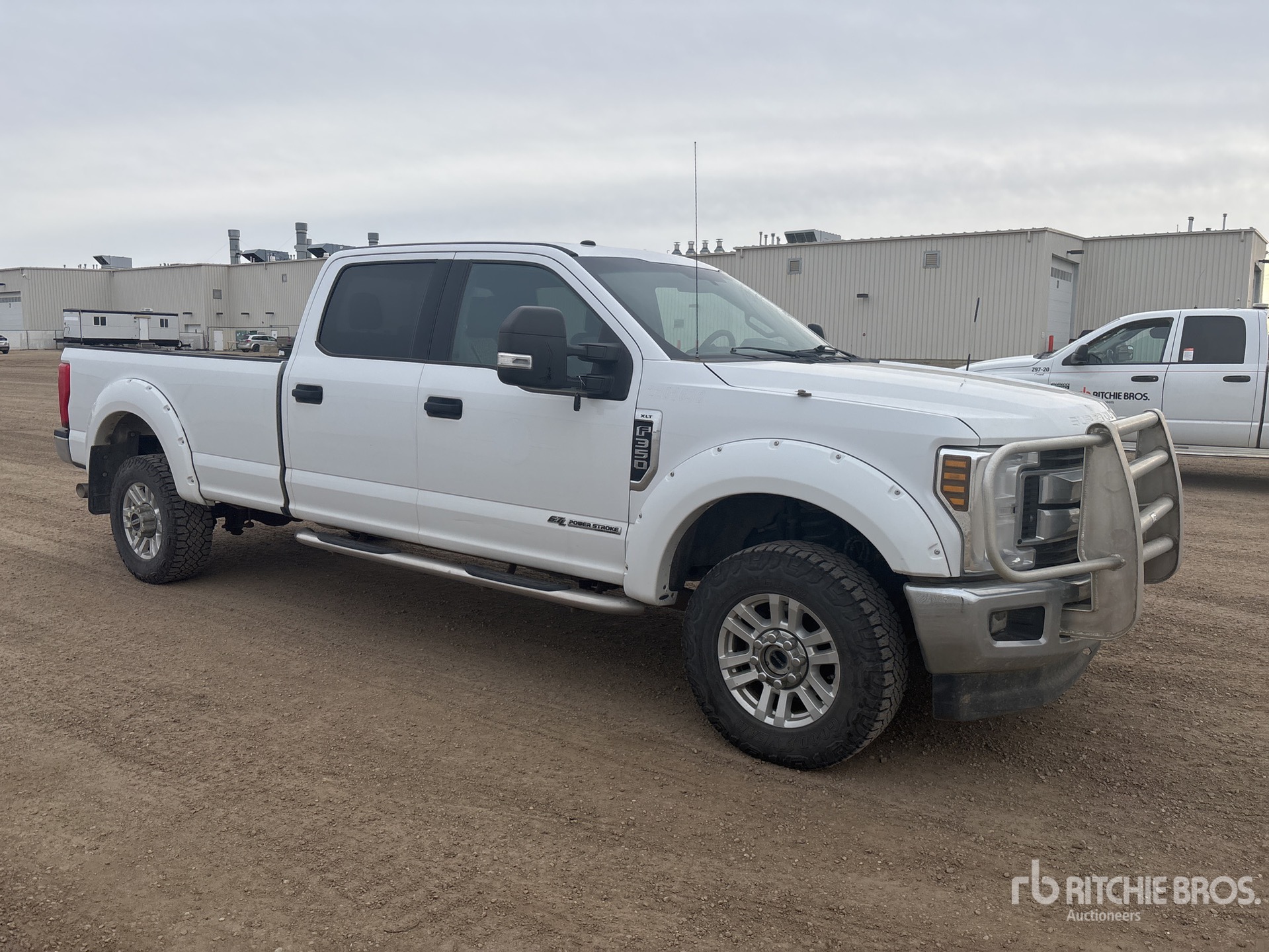 General Appearance with Foto, angolo anteriore destro