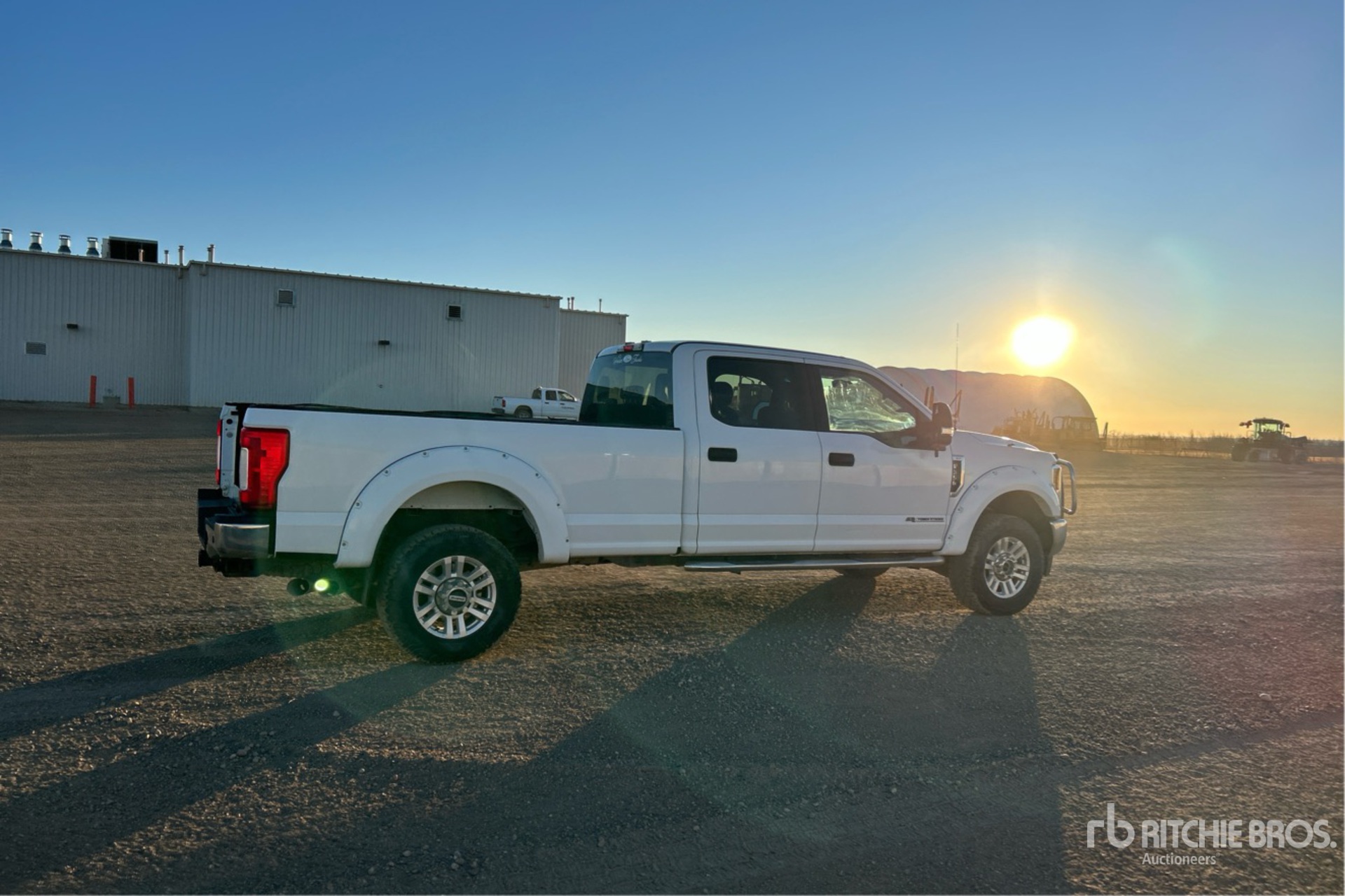 General Appearance with Bild, Ecke hinten rechts