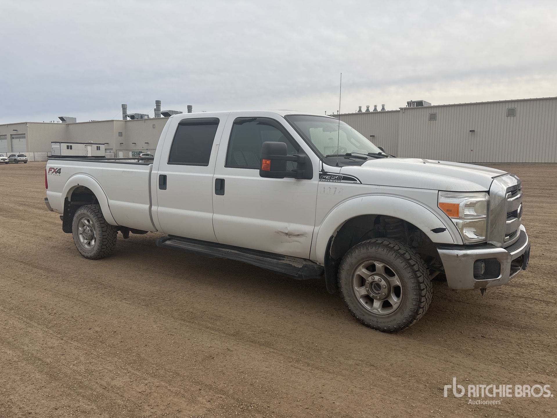 General Appearance with Foto, angolo anteriore destro