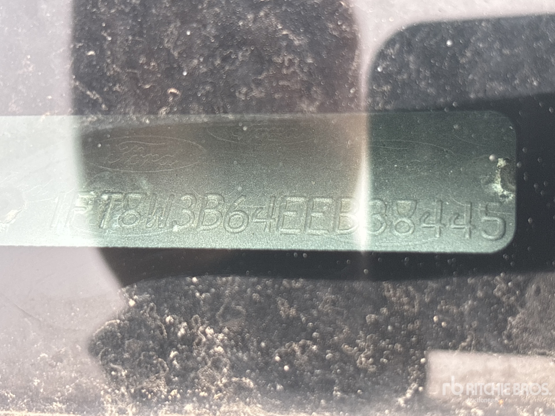 General Appearance with Numero seriale/numero d’identificazione del veicolo (VIN)