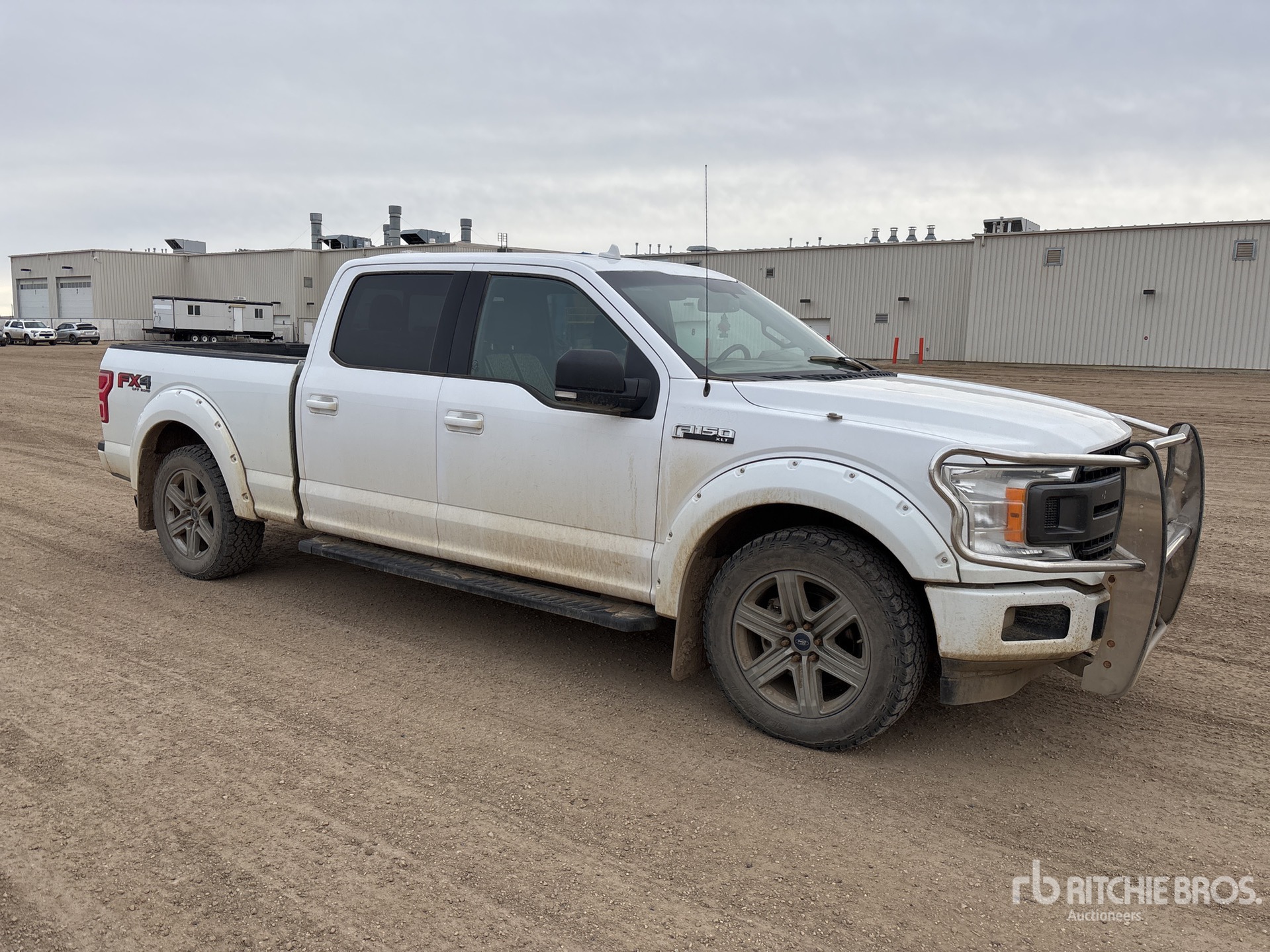 General Appearance with Foto, angolo anteriore destro