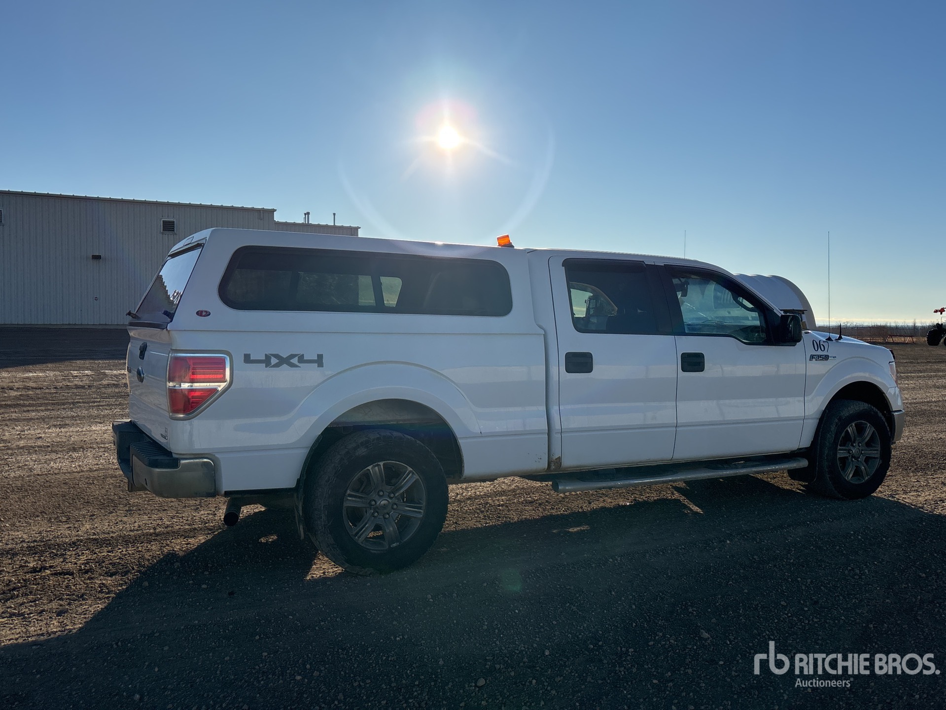 General Appearance with Picture, Right Rear Corner