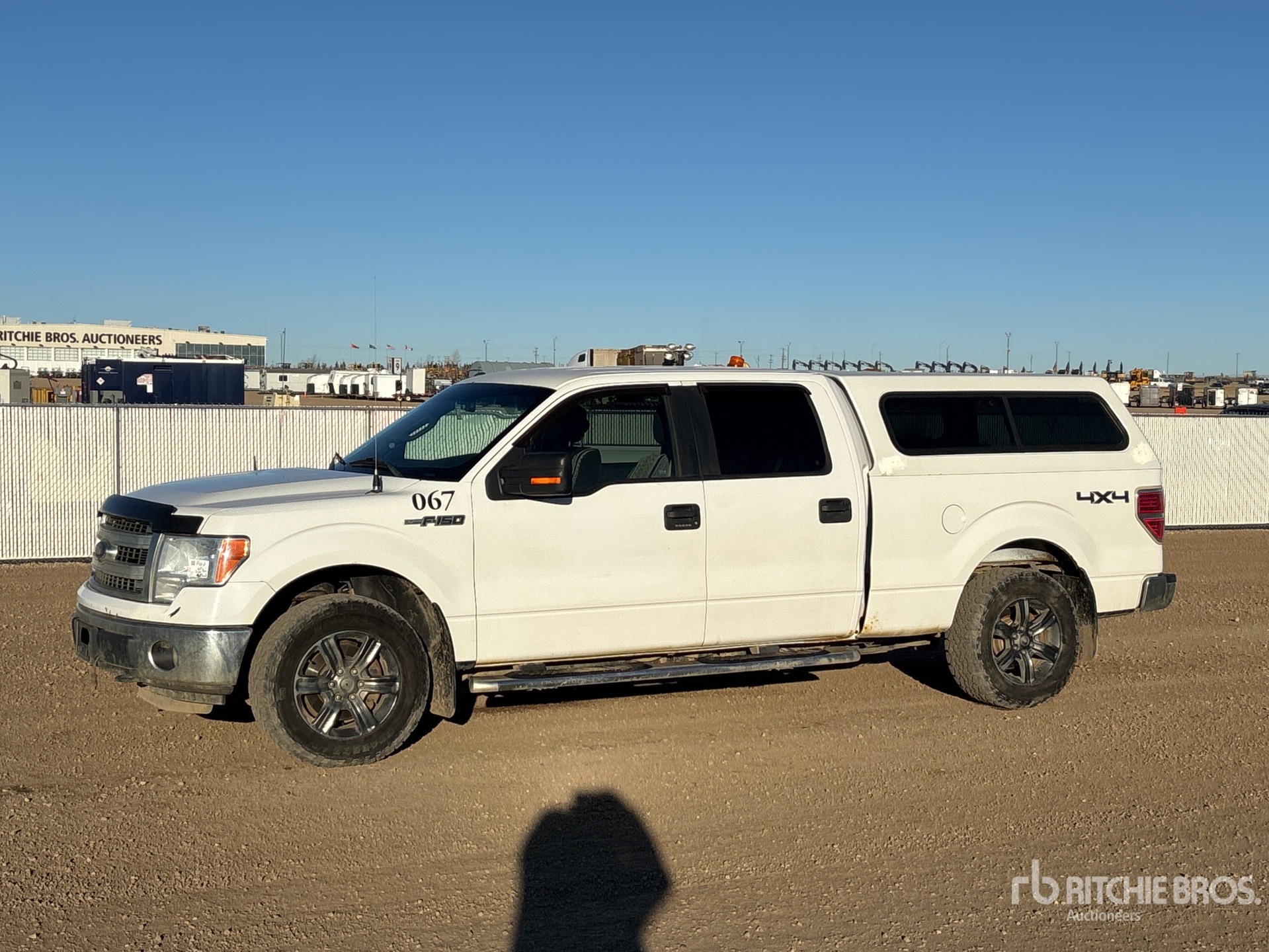 General Appearance with Picture, Left Front Corner