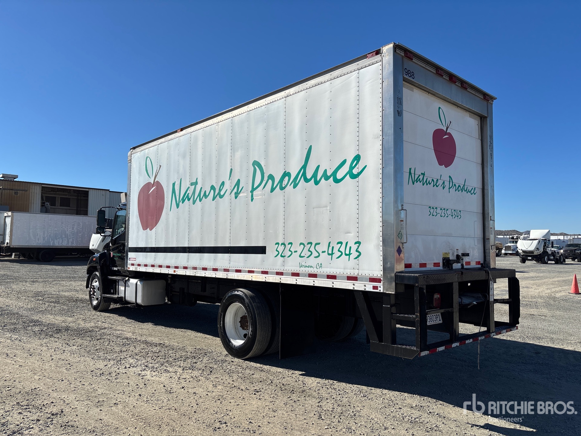 General Appearance with Bild, Ecke hinten links