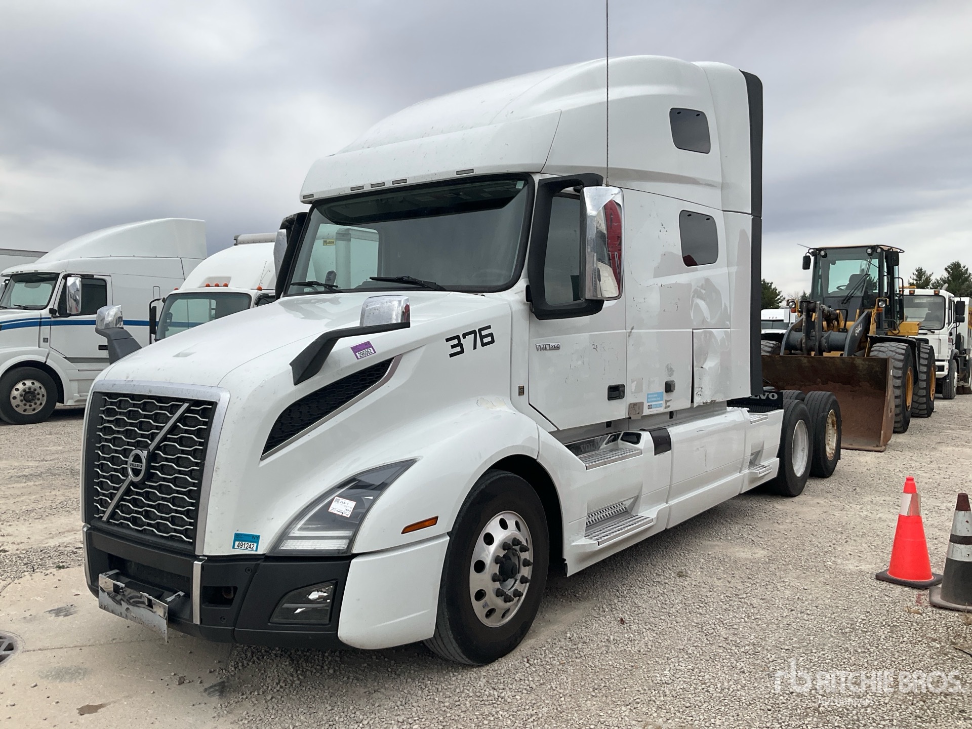 General Appearance with Picture, Left Front Corner