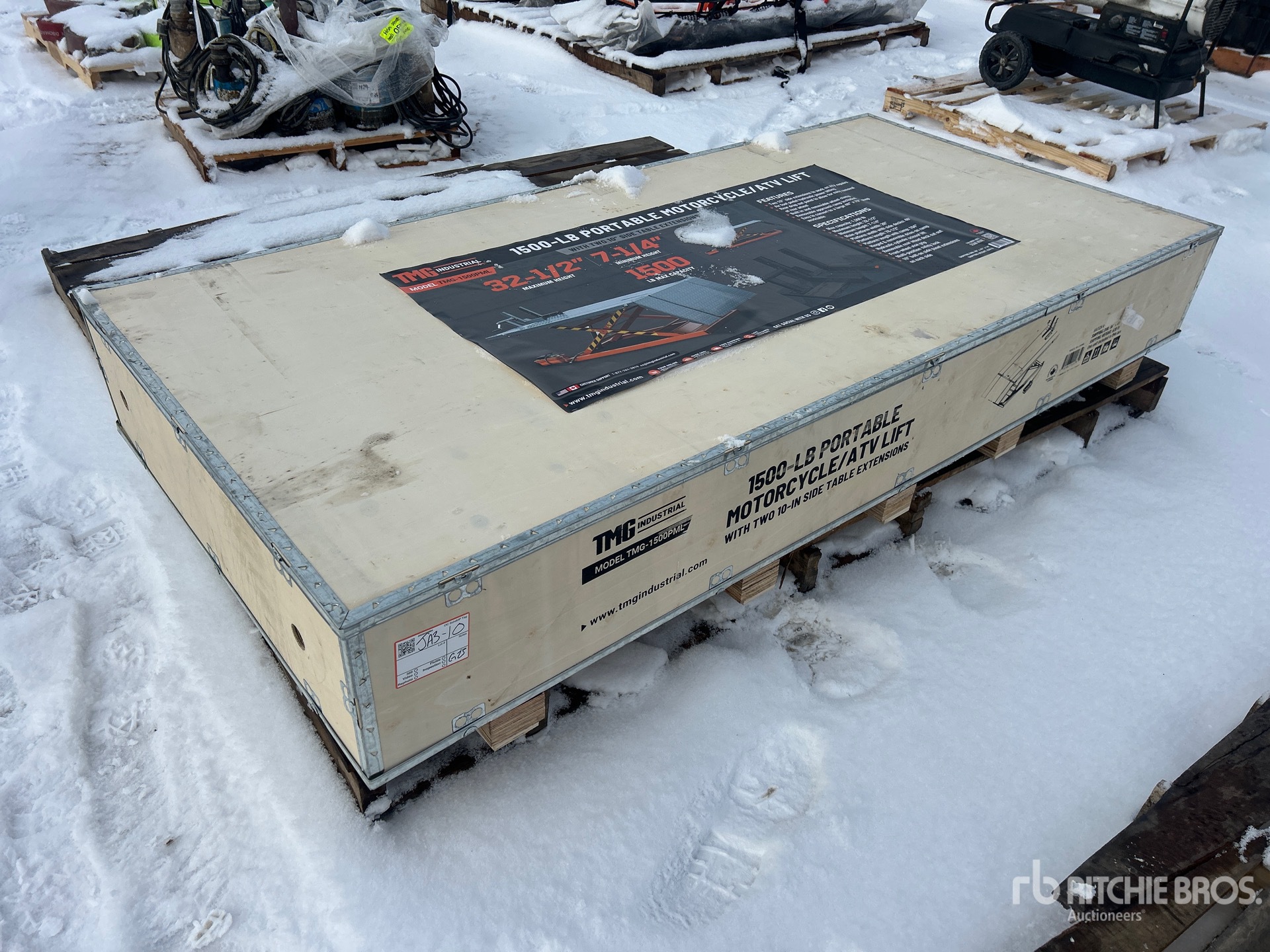 General Appearance with Picture, Left Rear Corner