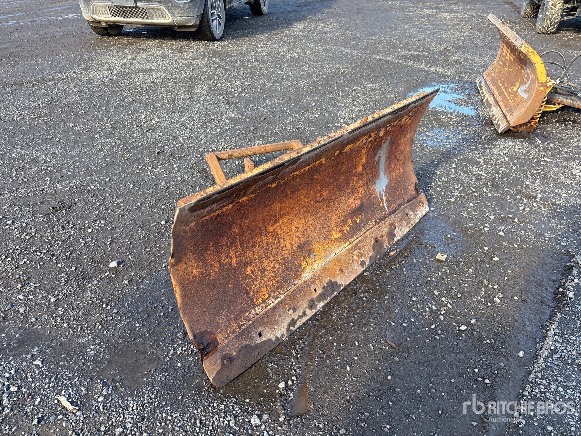 General Appearance with Bild, Ecke vorne rechts