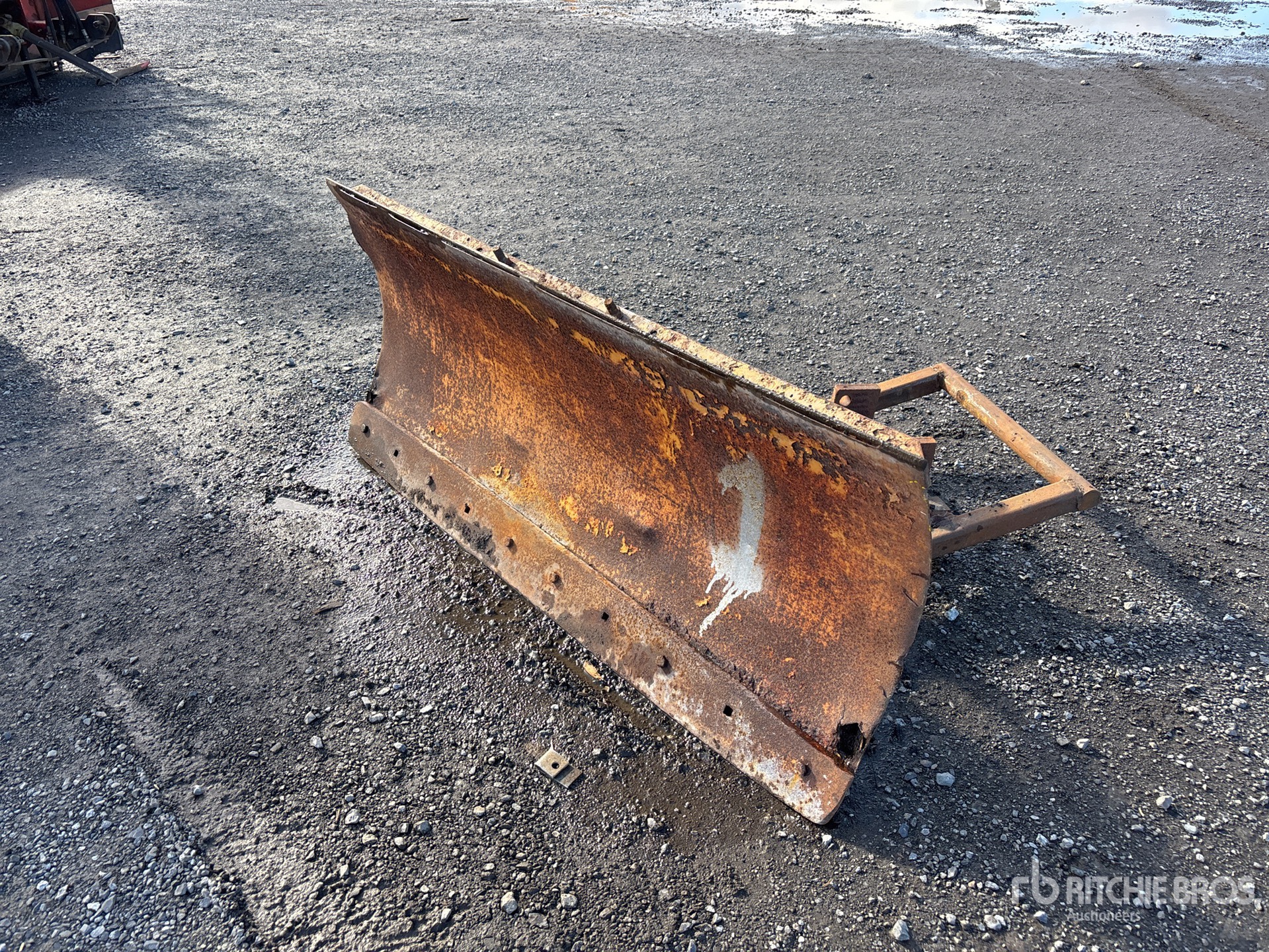 General Appearance with Bild, Ecke vorne links