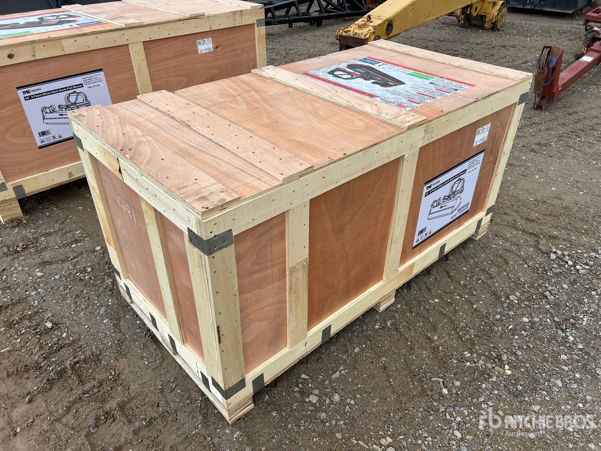 General Appearance with Picture, Right Front Corner