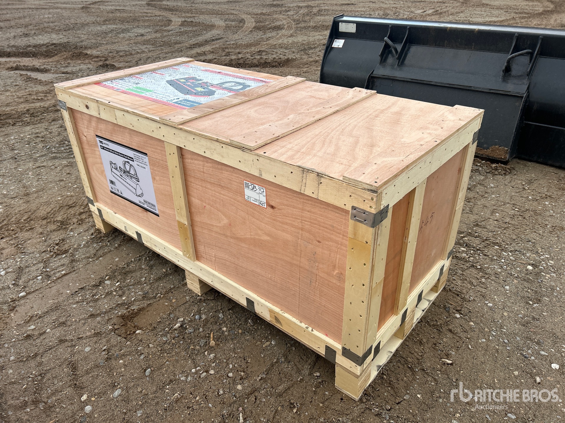 General Appearance with Picture, Left Front Corner