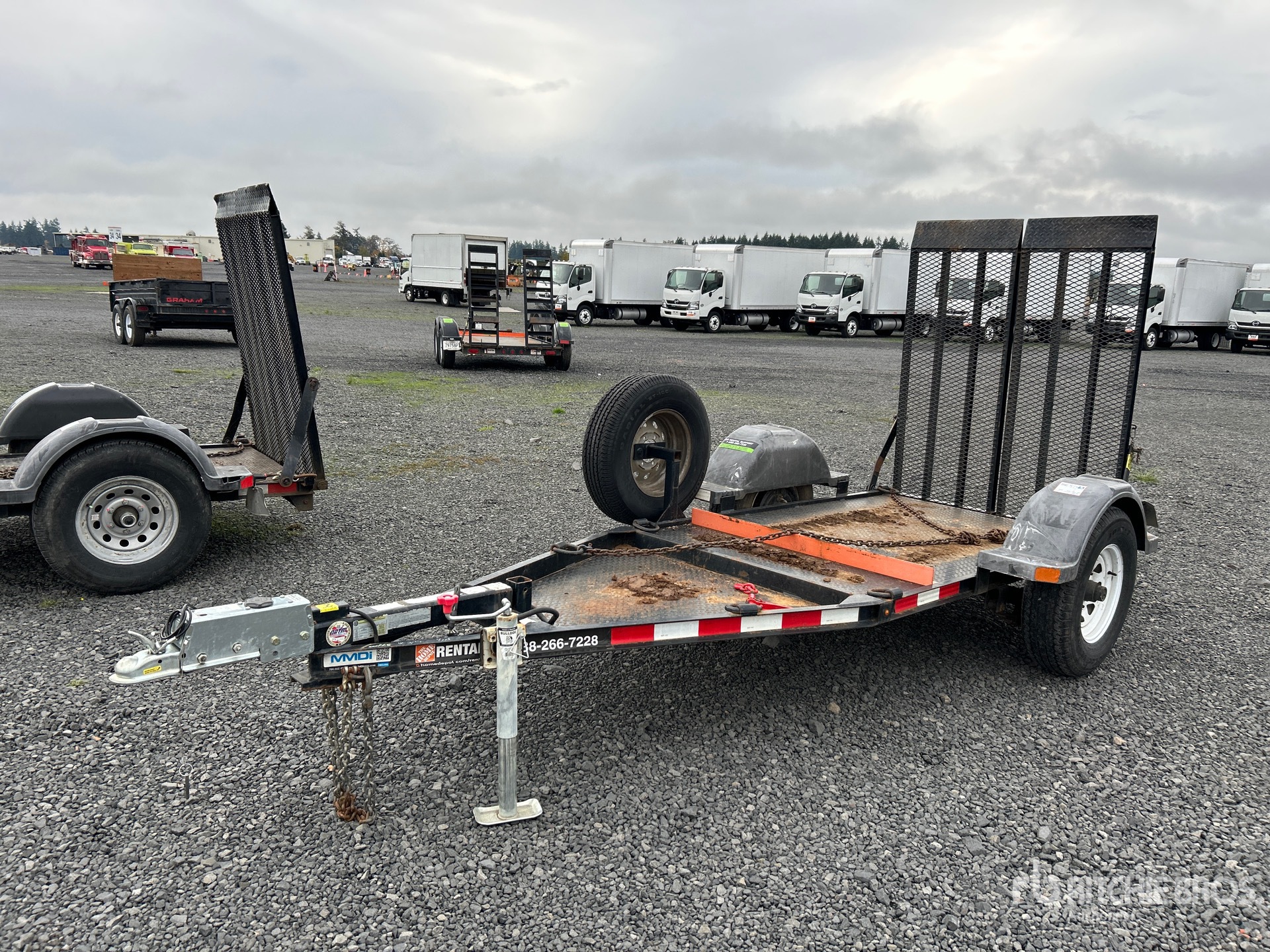 General Appearance with Featured Photo