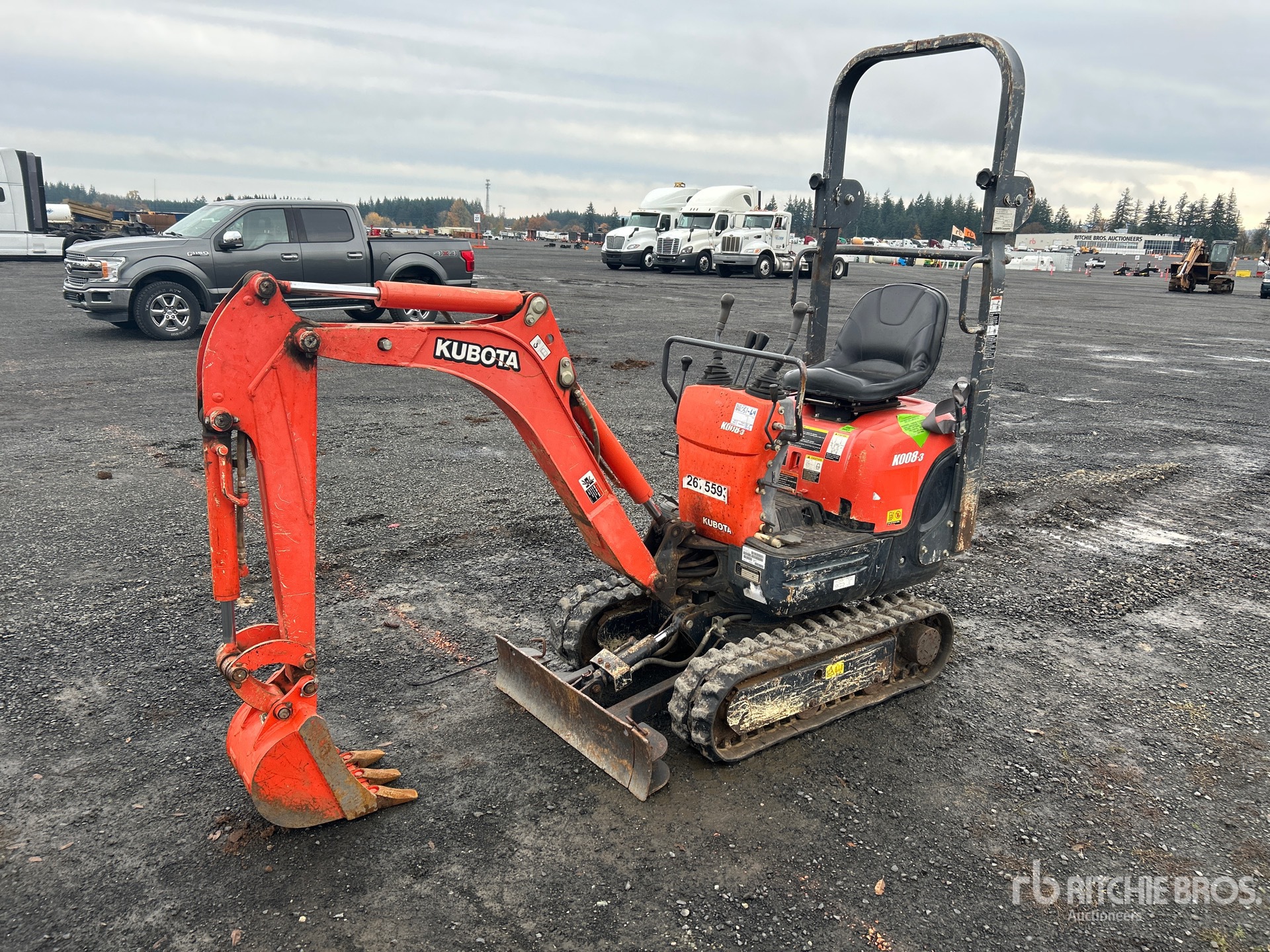 General Appearance with Bild, Ecke vorne links