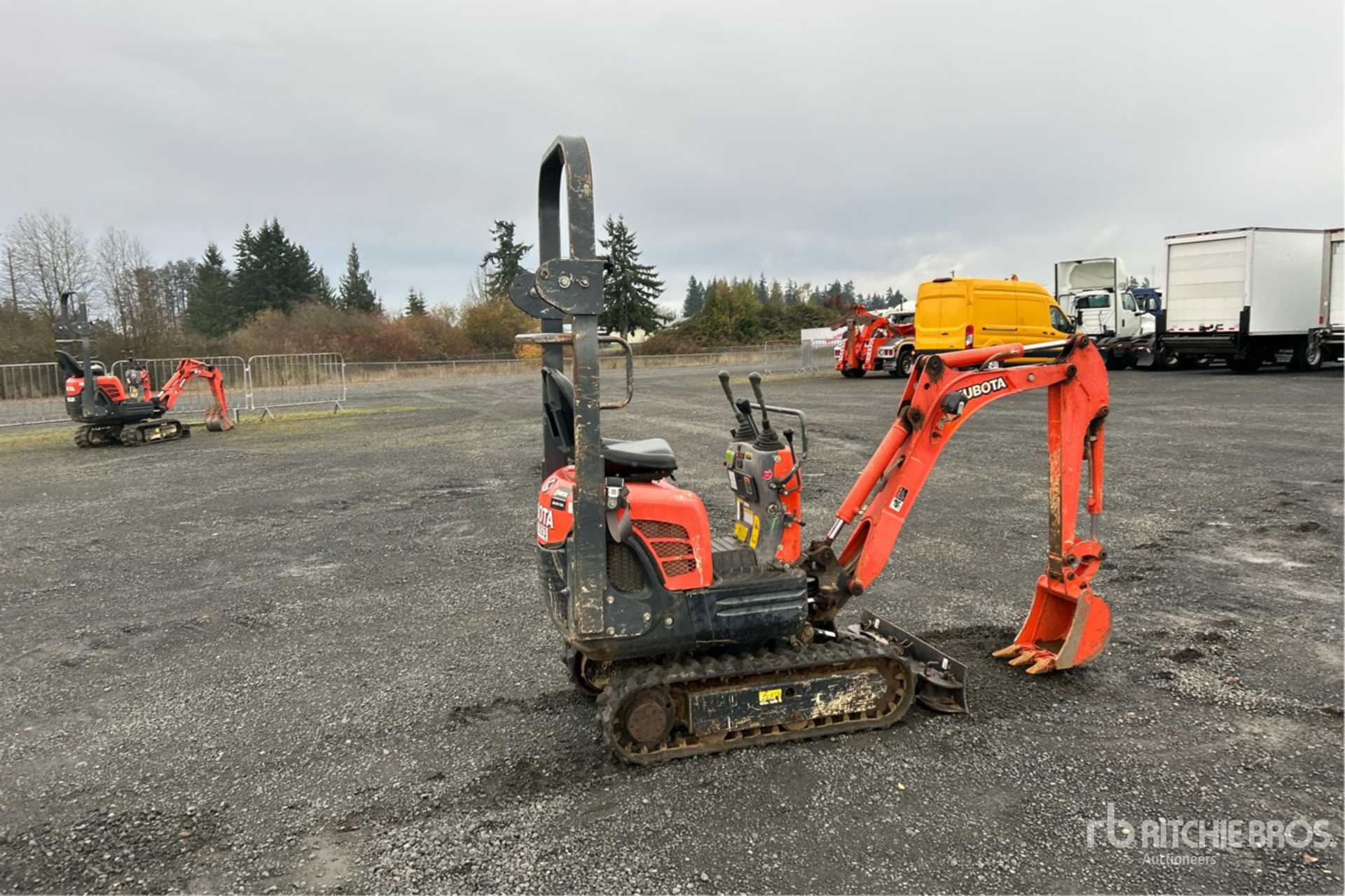 Aspect général with Image, coin arrière droit