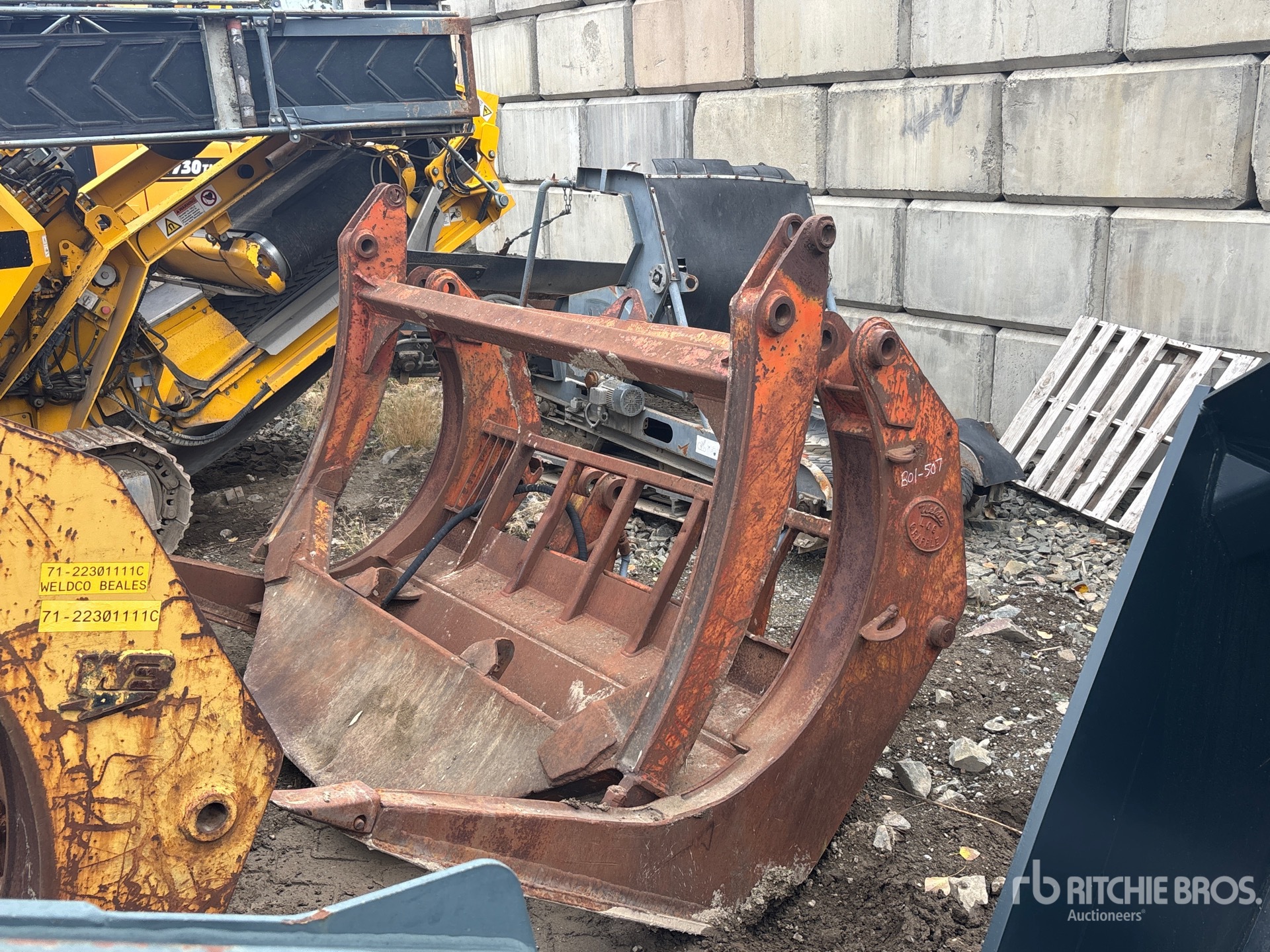 Aspect général with Image, coin avant gauche