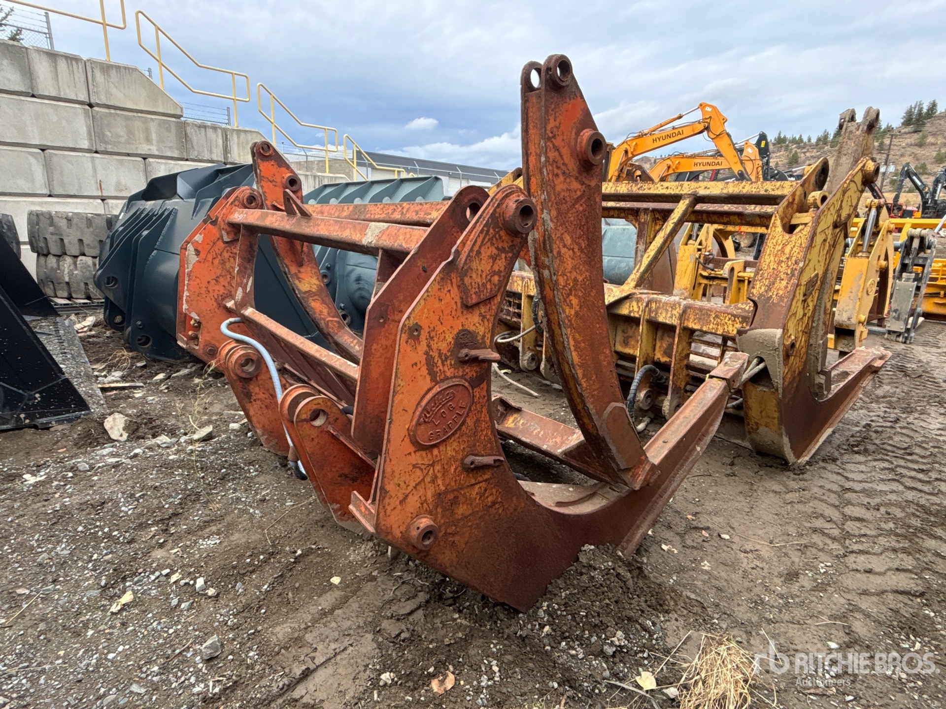 Aspect général with Image, coin arrière droit