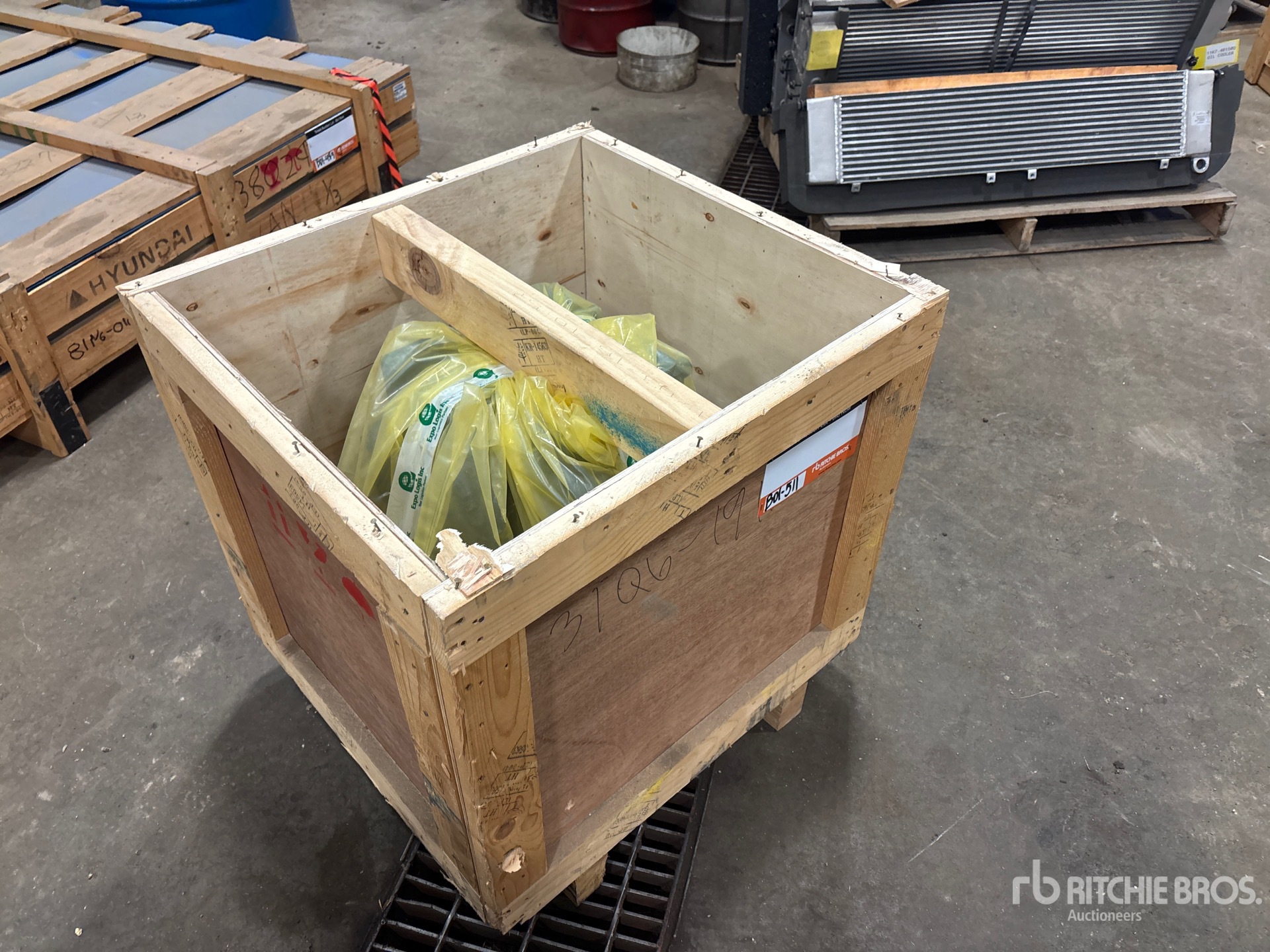 General Appearance with Foto, angolo anteriore destro