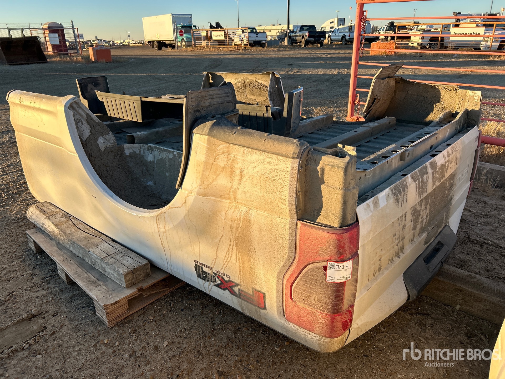 General Appearance with Bild, Ecke hinten links