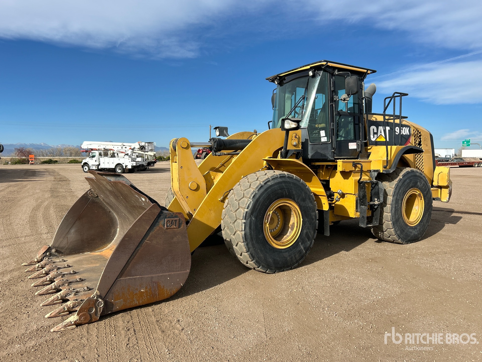 General Appearance with Foto, angolo anteriore sinistro