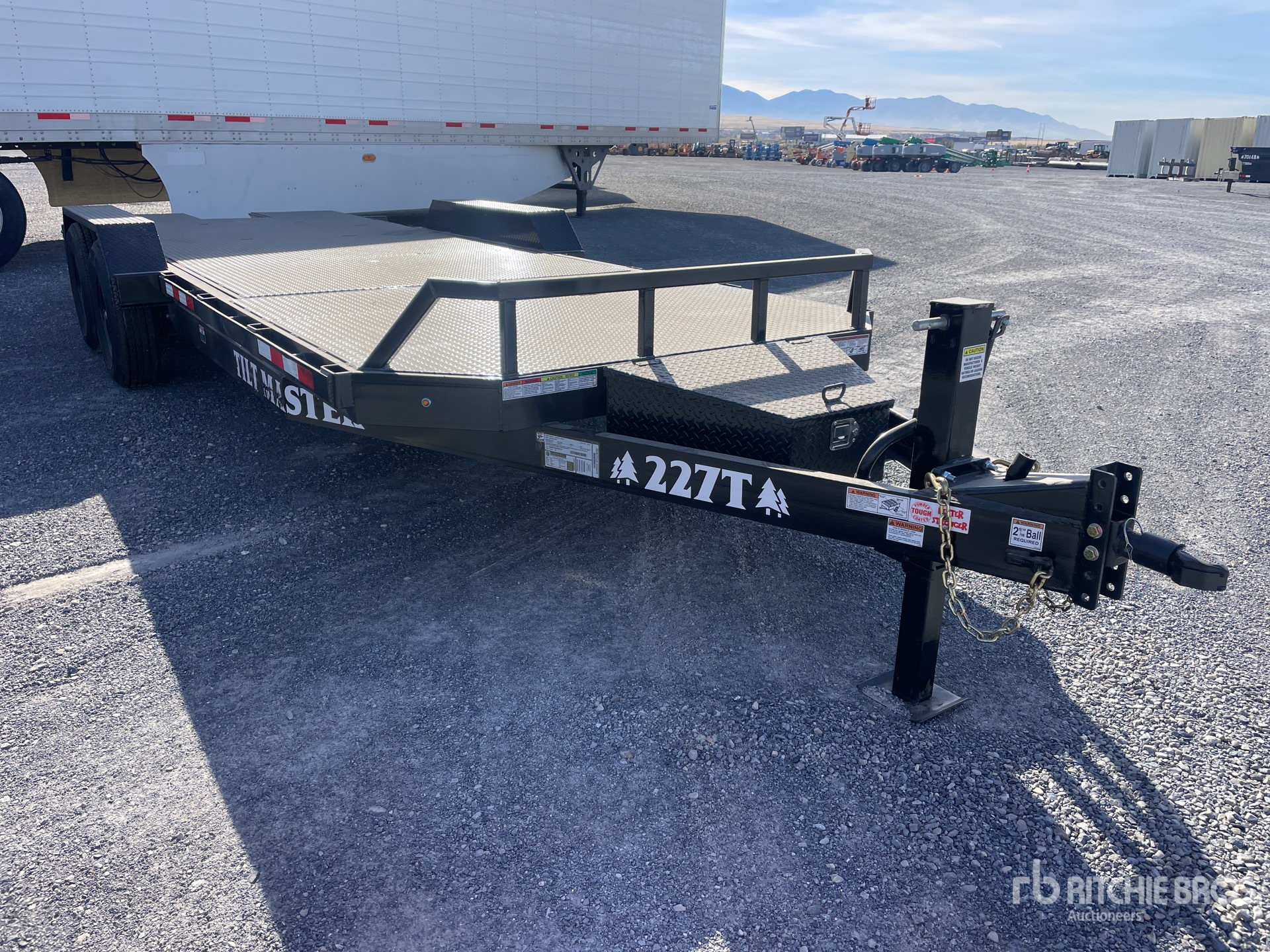 General Appearance with Bild, Ecke vorne rechts