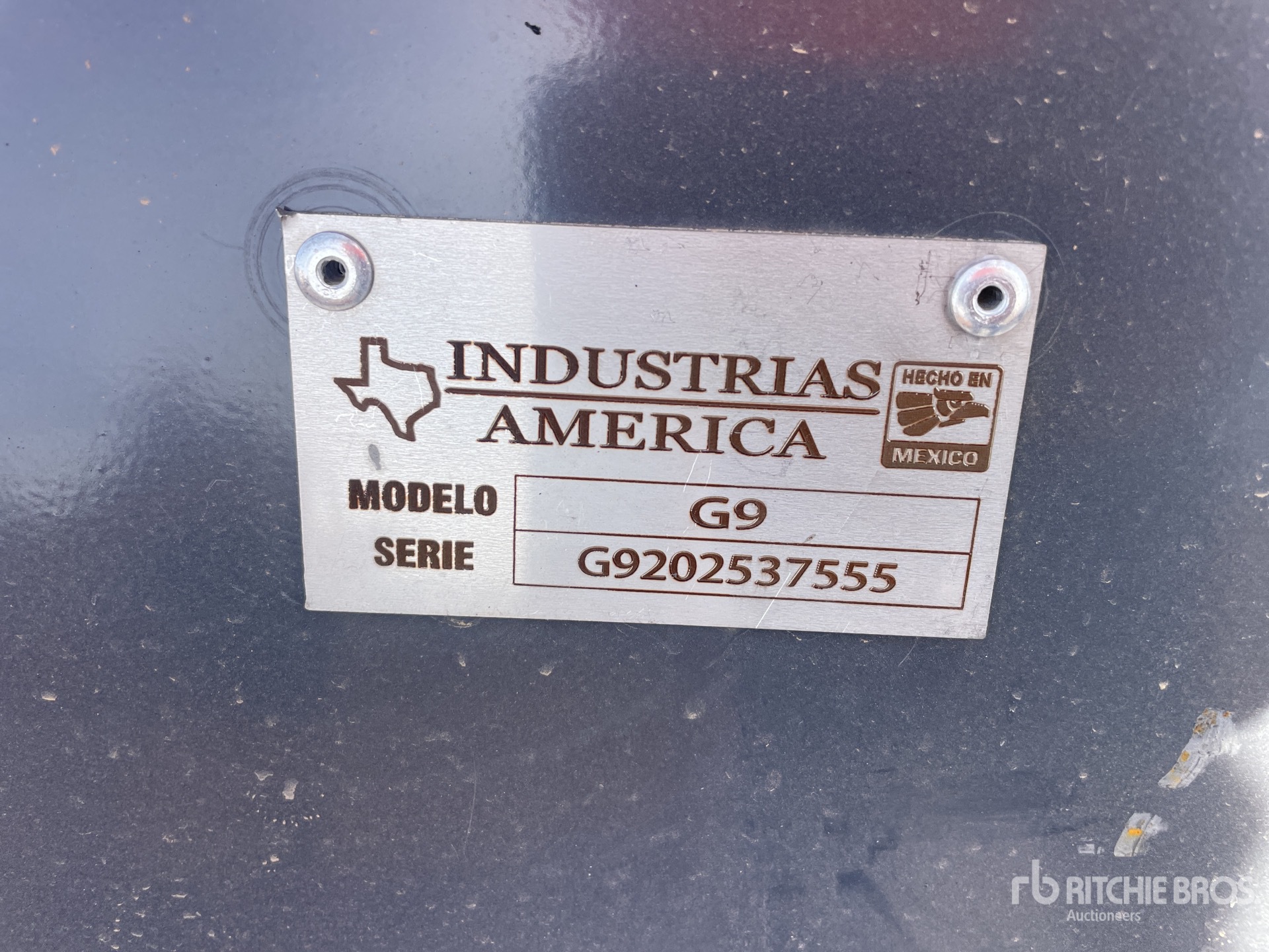 General Appearance with Numéro de série/Numéro d'identification du véhicule automobile