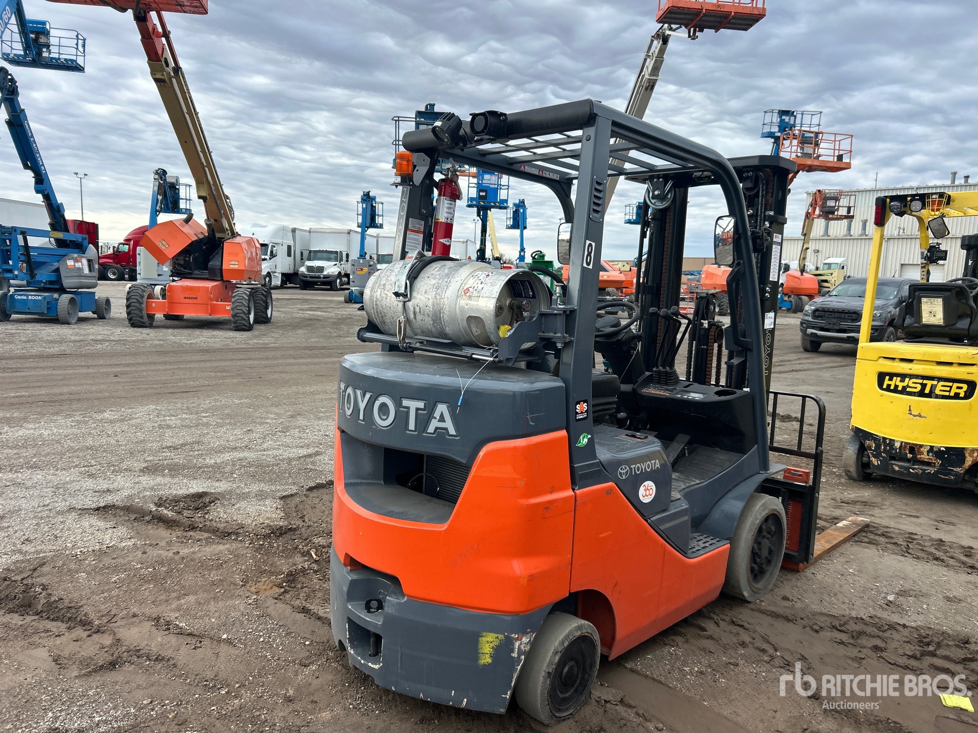 General Appearance with Picture, Right Rear Corner