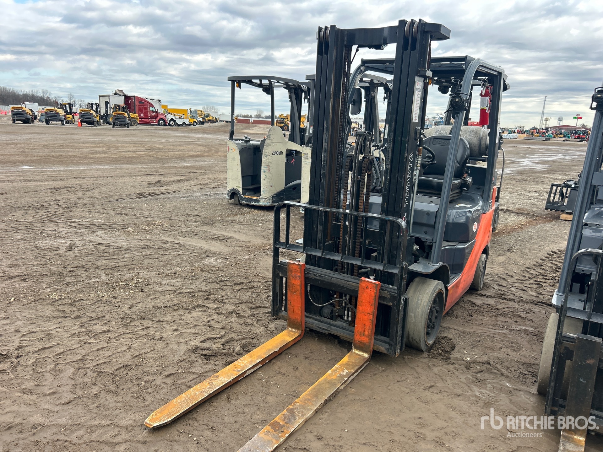 General Appearance with Picture, Left Front Corner