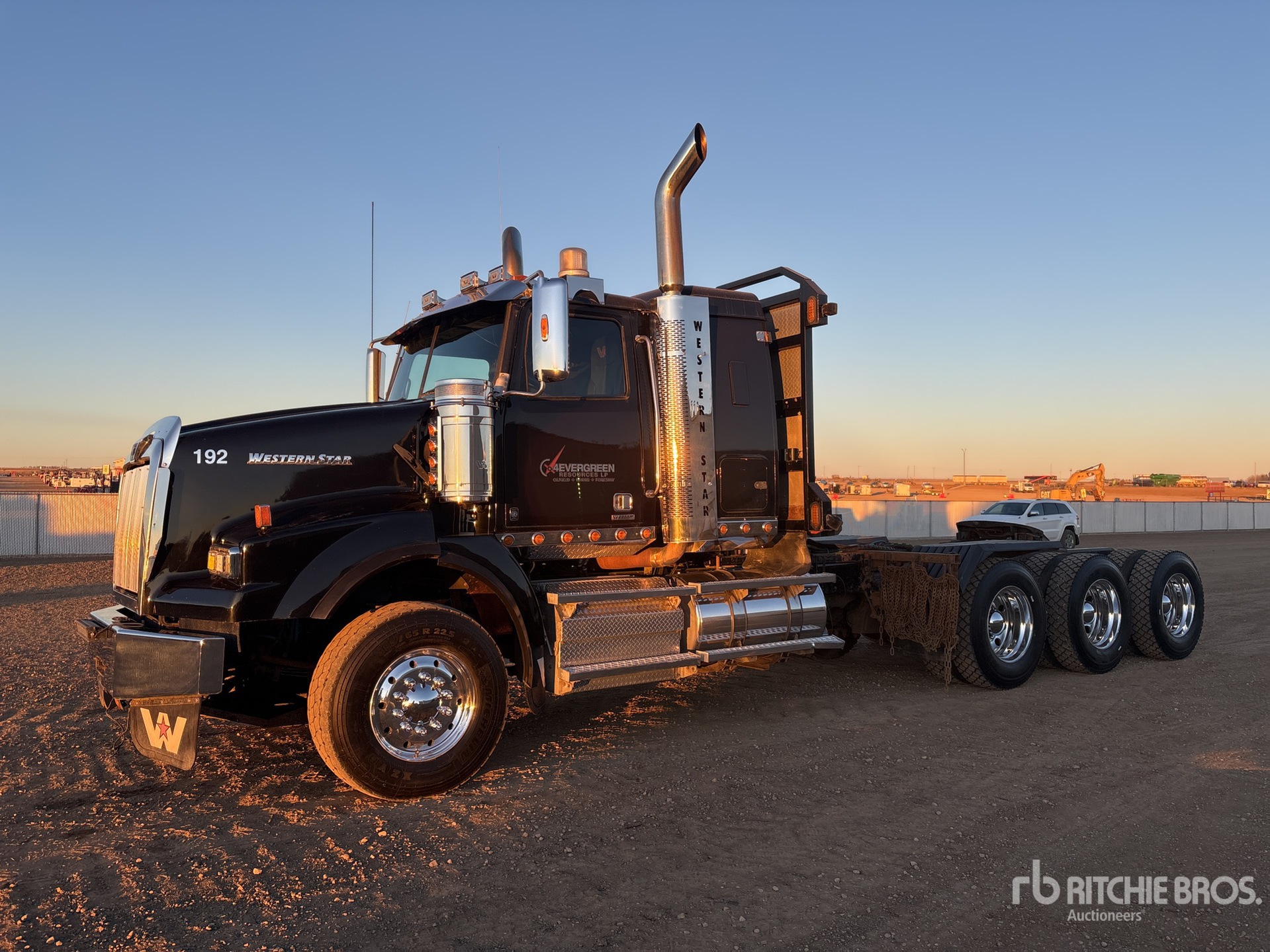 General Appearance with Featured Photo