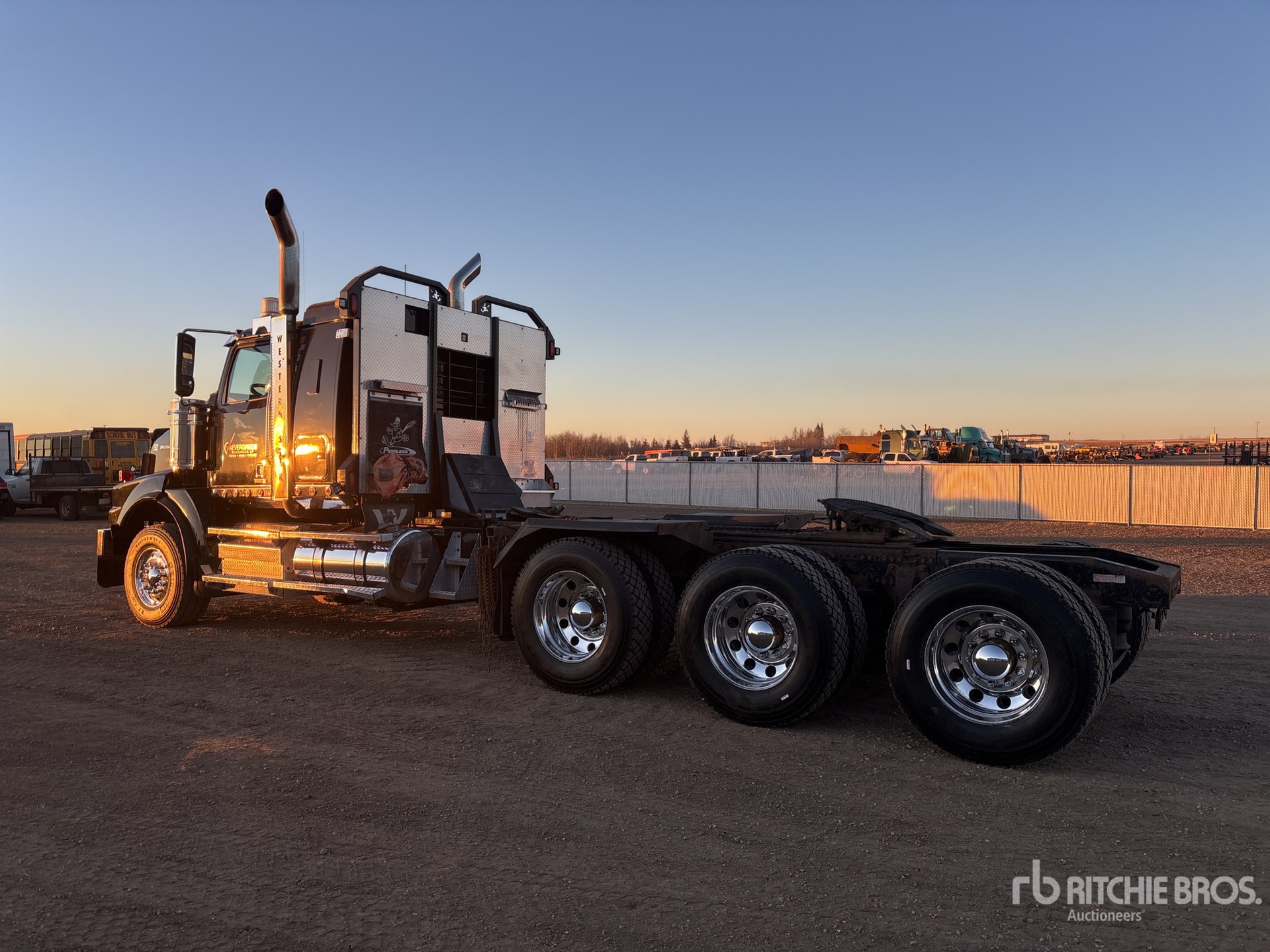 General Appearance with Picture, Left Rear Corner