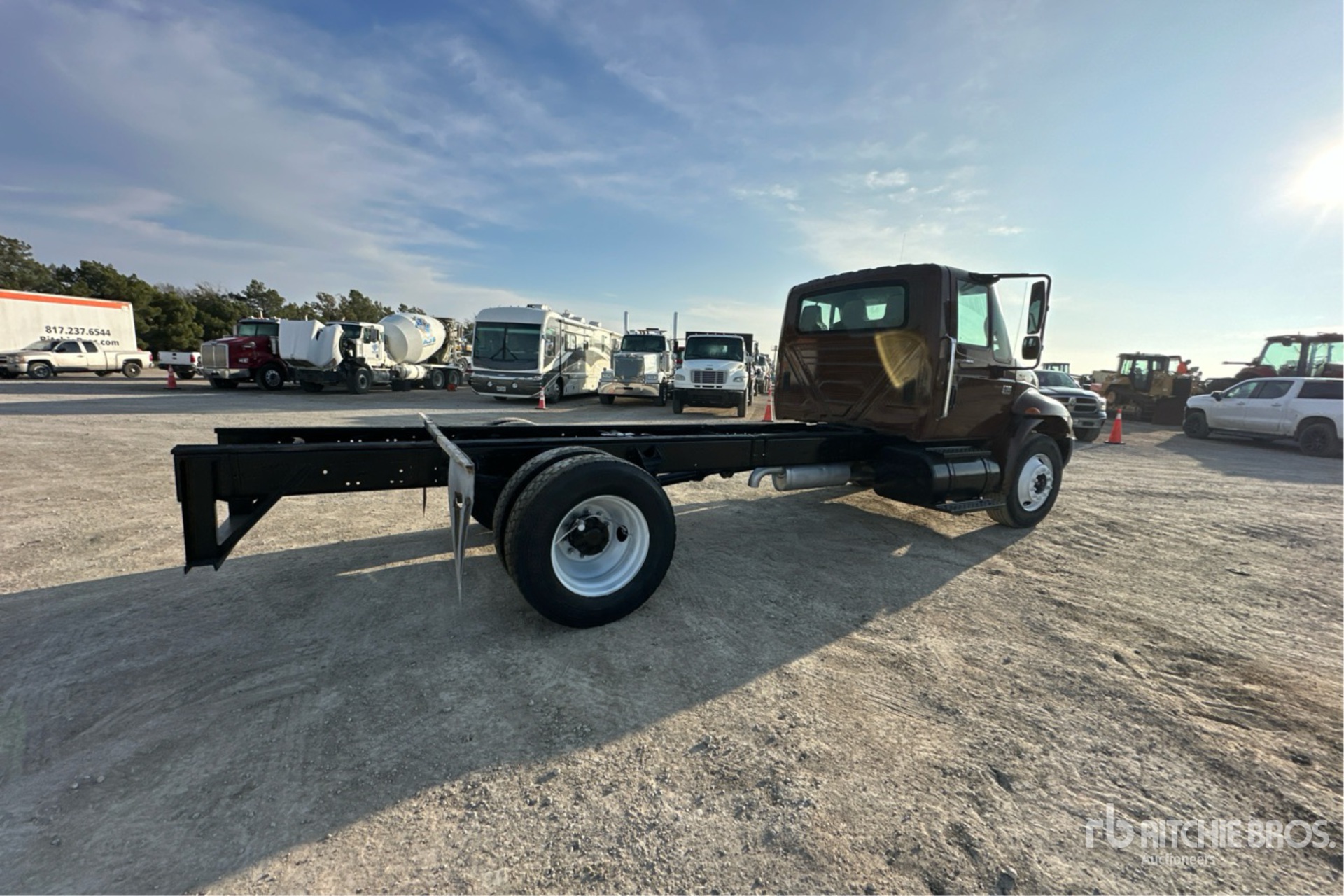 General Appearance with Imagen: esquina trasera derecha