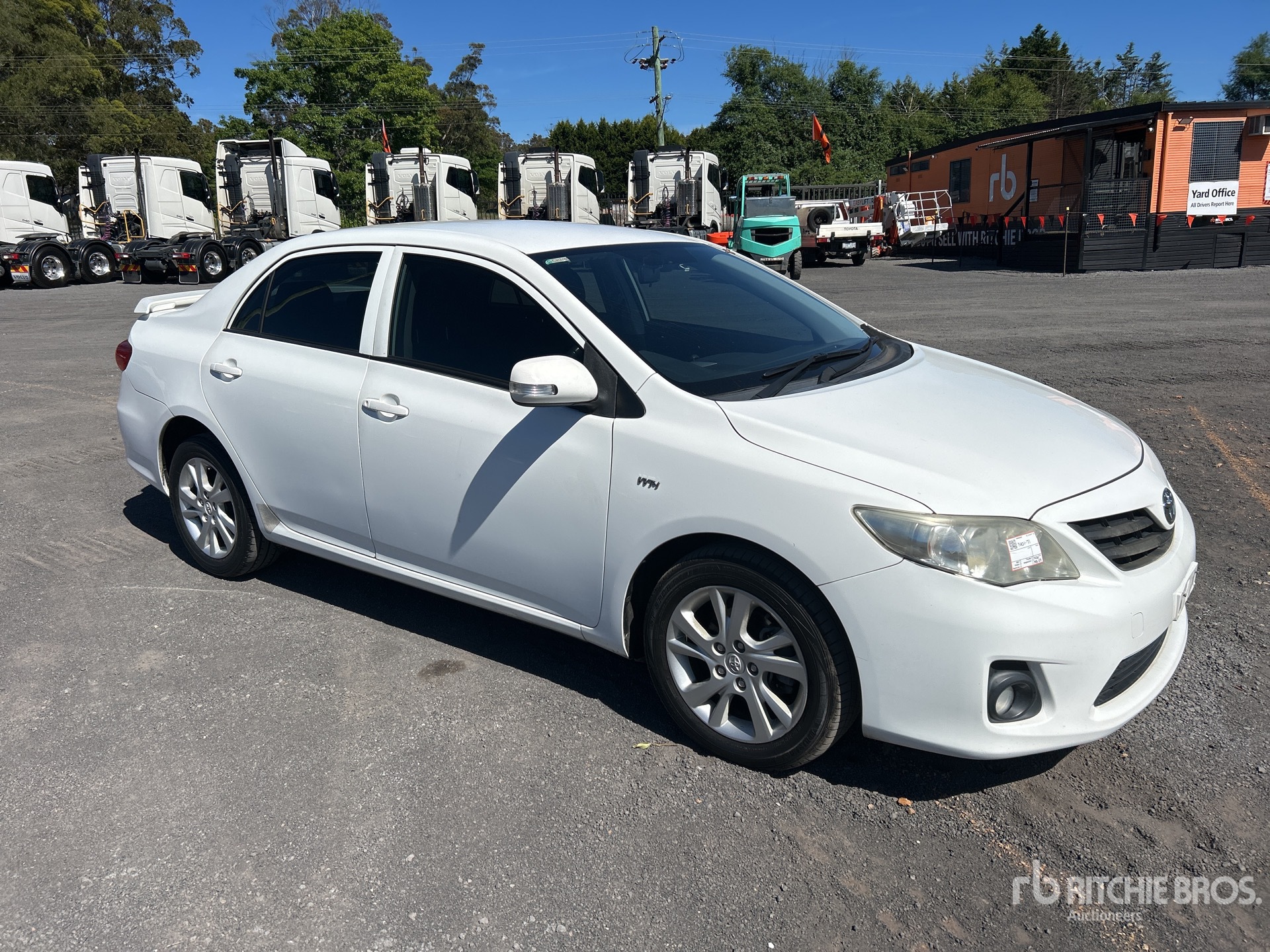 General Appearance with Picture, Left Front Corner