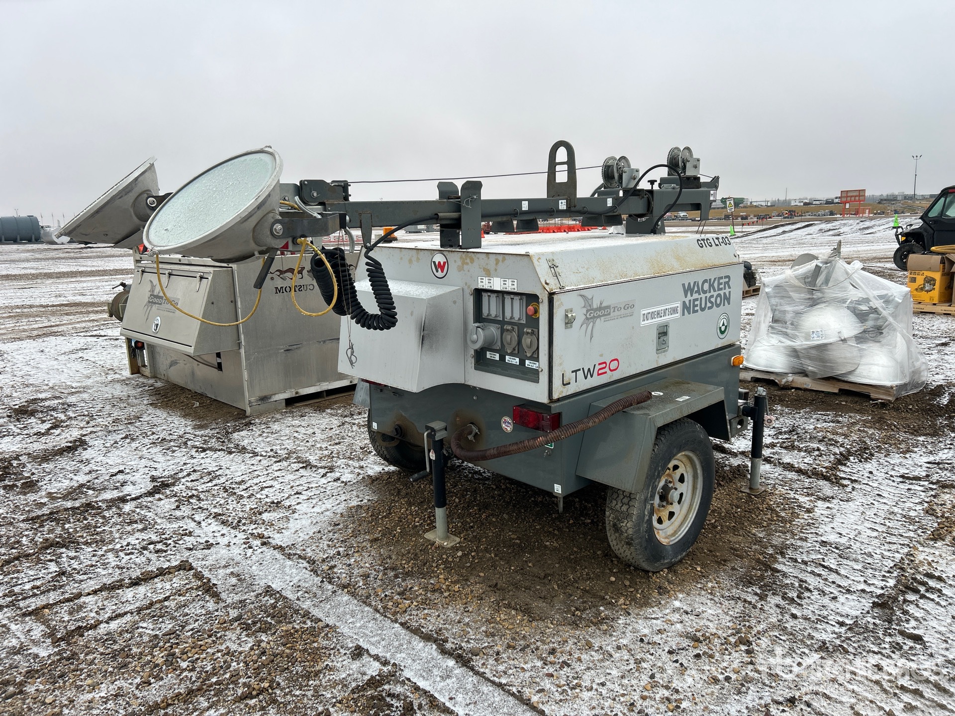 General Appearance with Bild, Ecke hinten rechts