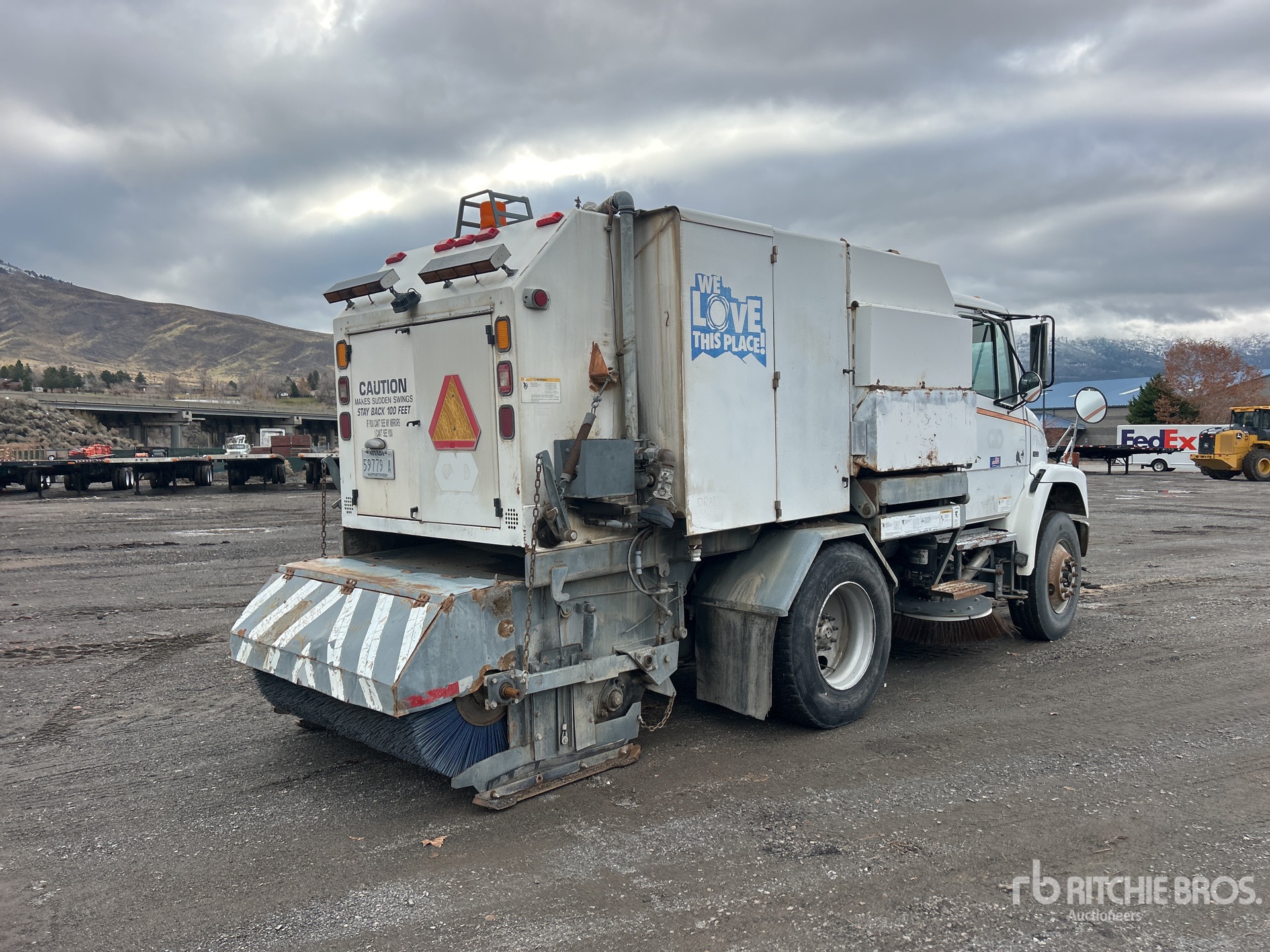 General Appearance with Picture, Right Rear Corner