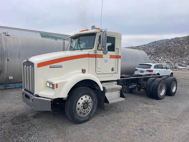 1990 Kenworth T800 6x4 Cab and Chassis (Inoperable) 1990 Kenworth T800 6x4 Cab and Chassis (Inoperable)