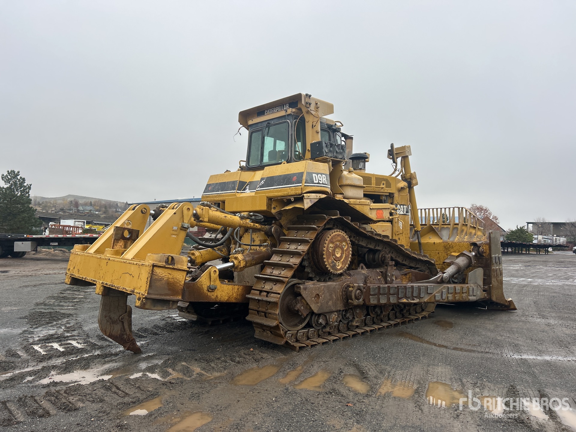 General Appearance with Bild, Ecke hinten rechts