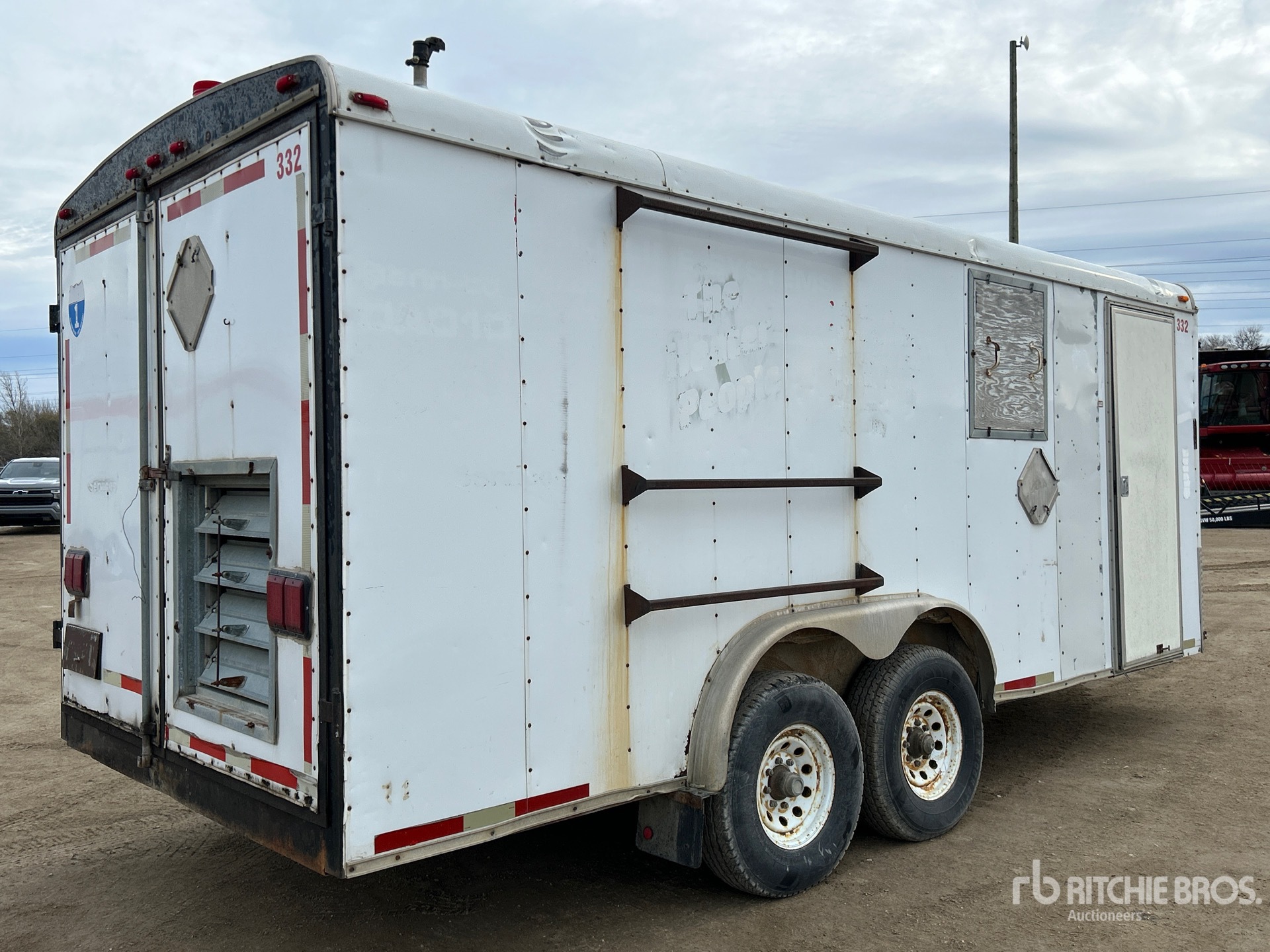 General Appearance with Bild, Ecke hinten rechts