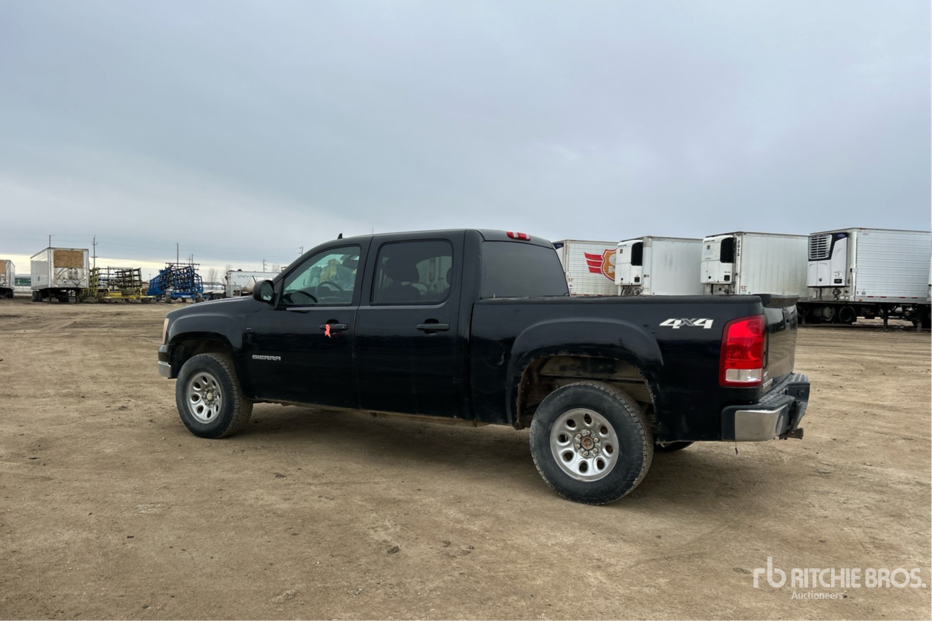 General Appearance with Picture, Left Rear Corner