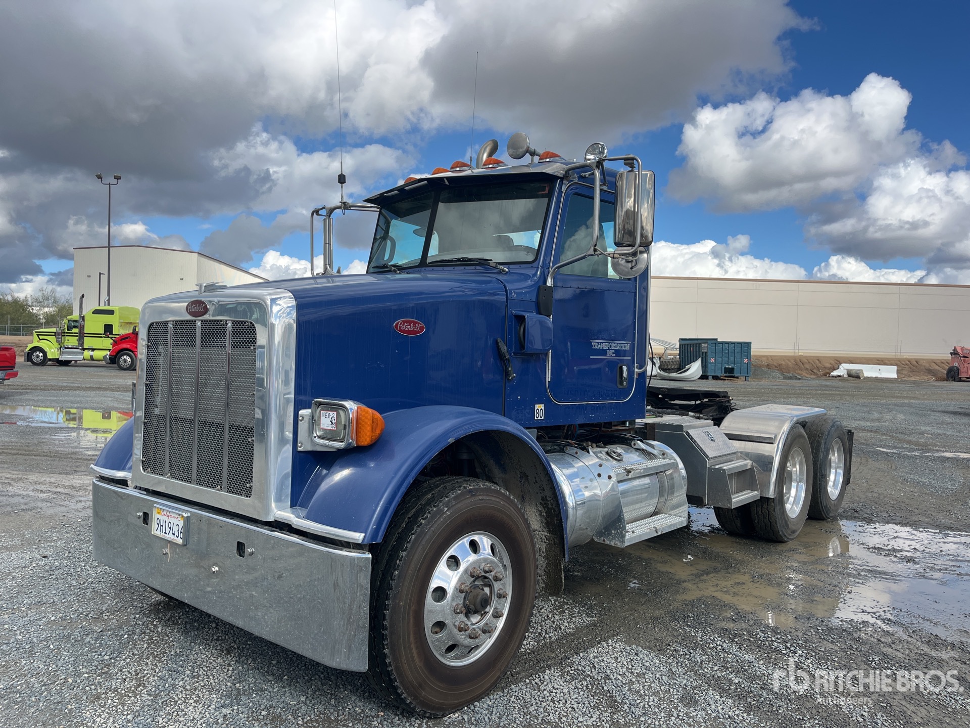 General Appearance with Featured Photo